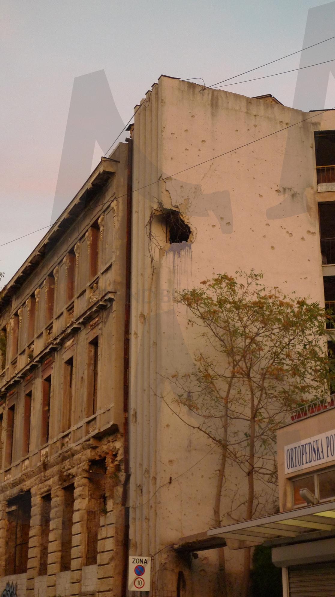 보스니아 | bosnia, 보스니아, 내전, 전쟁, 흔적, 포탄, 건물, 빌딩, 상처, 일상 | 스탠바이 STANDBUY 디지털 콘텐츠