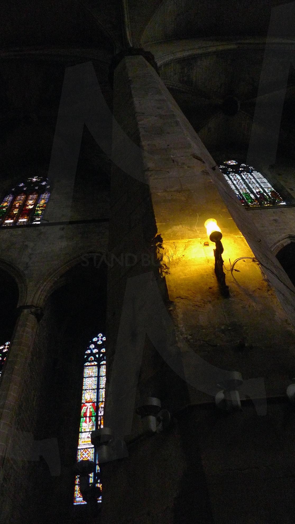 스페인 성당 | 스페인, 바르셀로나, 성당, 촛불, 기도, 기둥, 성당 기둥, 고요, 차분, 치료, 치유, 고해성사, 신, 하나님, 하느님, 종교 | 스탠바이 STANDBUY 디지털 콘텐츠