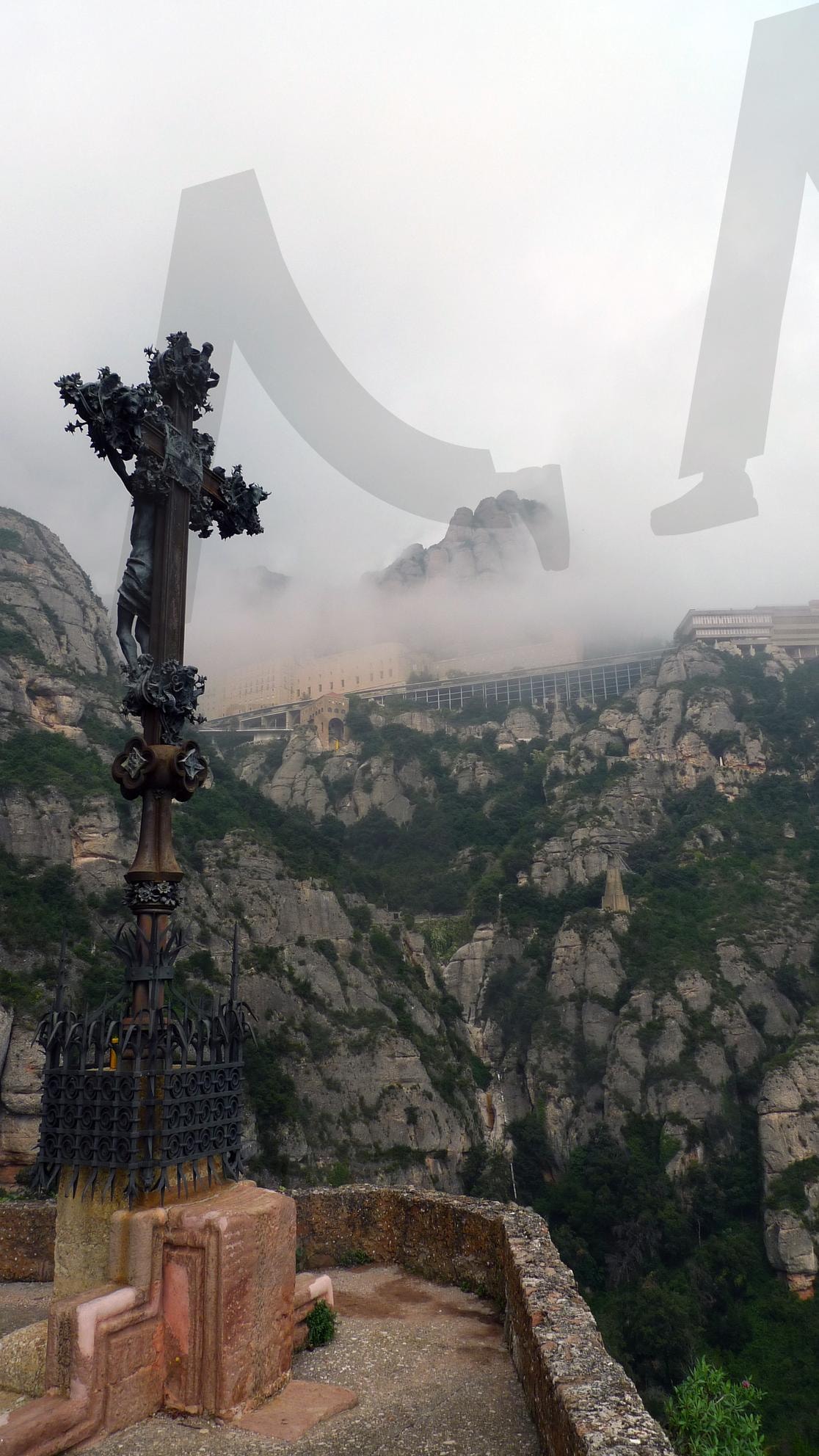 스페인 몬세라토 | Barcelona, spain, 스페인, 몬세라토, Montserrat, 성모마리아, 스페인교회, 산정상, 산꼭대기, 십자가, 성스러운, 고요, 치유, 차분, 종교 | 스탠바이 STANDBUY 디지털 콘텐츠