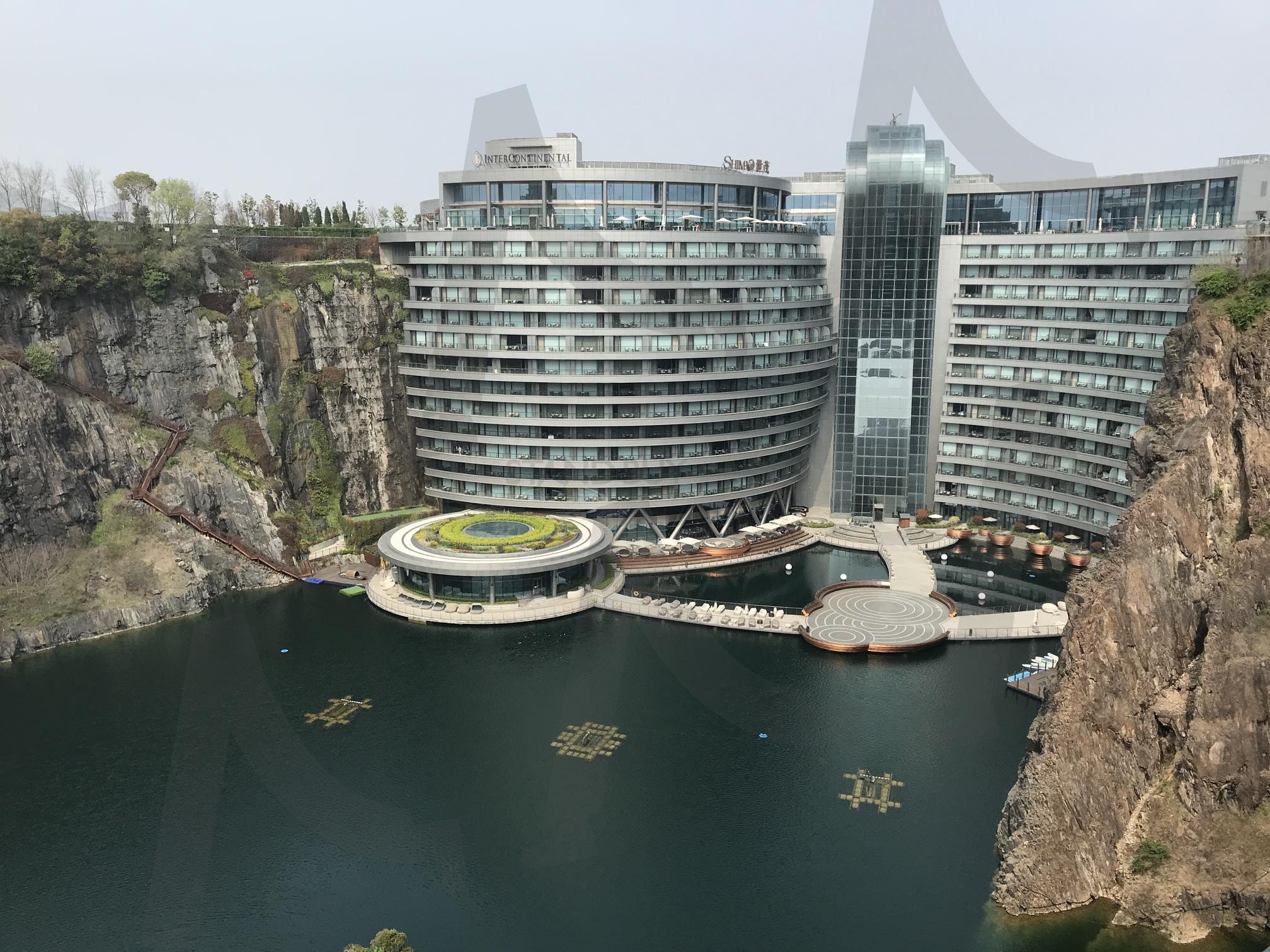 상하이 인터콘티넨탈(채석장) 호텔 | 상하이채석장 리모델링호텔, 상해 채석장 호텔, 상해 호텔, 유명한 호텔, 특이한 호텔, 채석장 호텔, 광산호텔, Shanghai InterContinental Wonderland, 상해 원더랜드 | 스탠바이 STANDBUY 디지털 콘텐츠