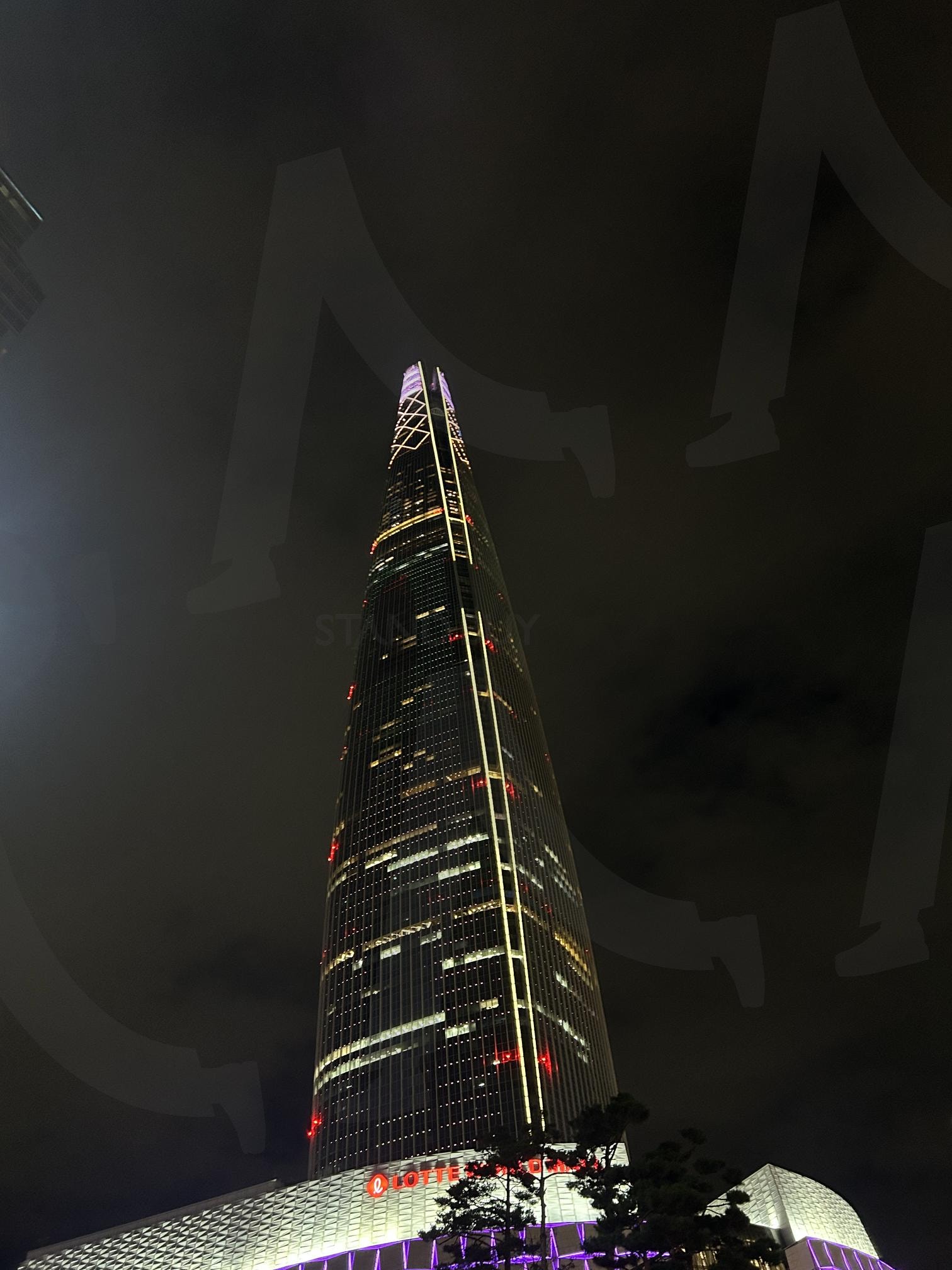 롯데타워 (Lotte Tower) | 롯데타워, 타워, top, korea, koreatower, biggest, big, 밤, 서울, seuol | 스탠바이 STANDBUY 디지털 콘텐츠