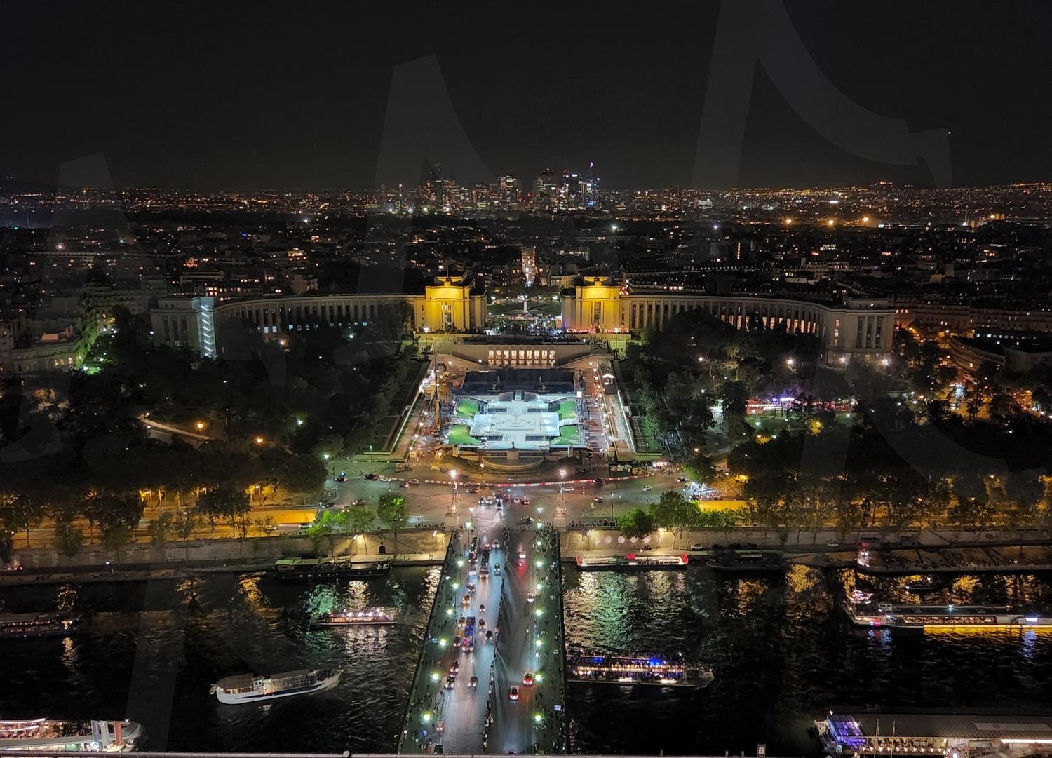 에펠탑에서 내려다 본 야경 | 유럽, 프랑스, 파리, 에펠탑, 야경, 센느강, 아름다운, 도시 | 스탠바이 STANDBUY 디지털 콘텐츠