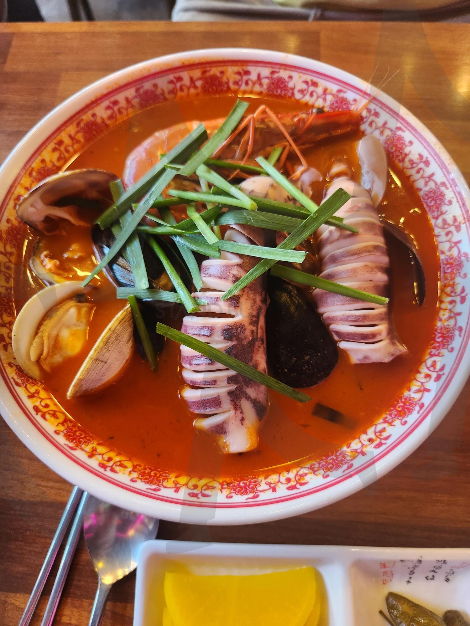 얼큰한 짬뽕 | 중국음식, 짬뽕마스터, 경기, 짬뽕, 해물짬뽕, 해산물, 얼큰한, 매운 | 스탠바이 STANDBUY 디지털 콘텐츠