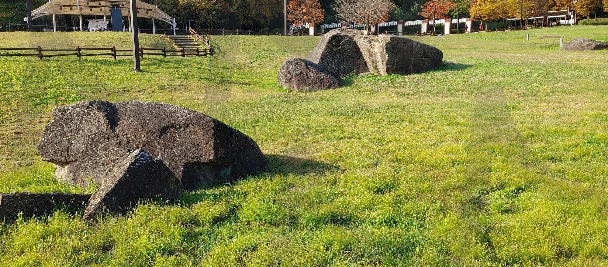 고인돌 공원 | 고인돌, 공원, 오산, 금암동, 산책 | 스탠바이 STANDBUY 디지털 콘텐츠