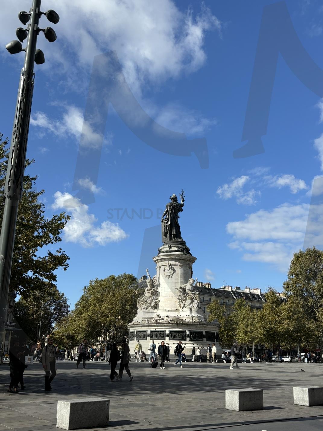 가을의 프랑스 파리 | 프랑스, 파리, 가을여행, 유럽, 파리여행 | 스탠바이 STANDBUY 디지털 콘텐츠