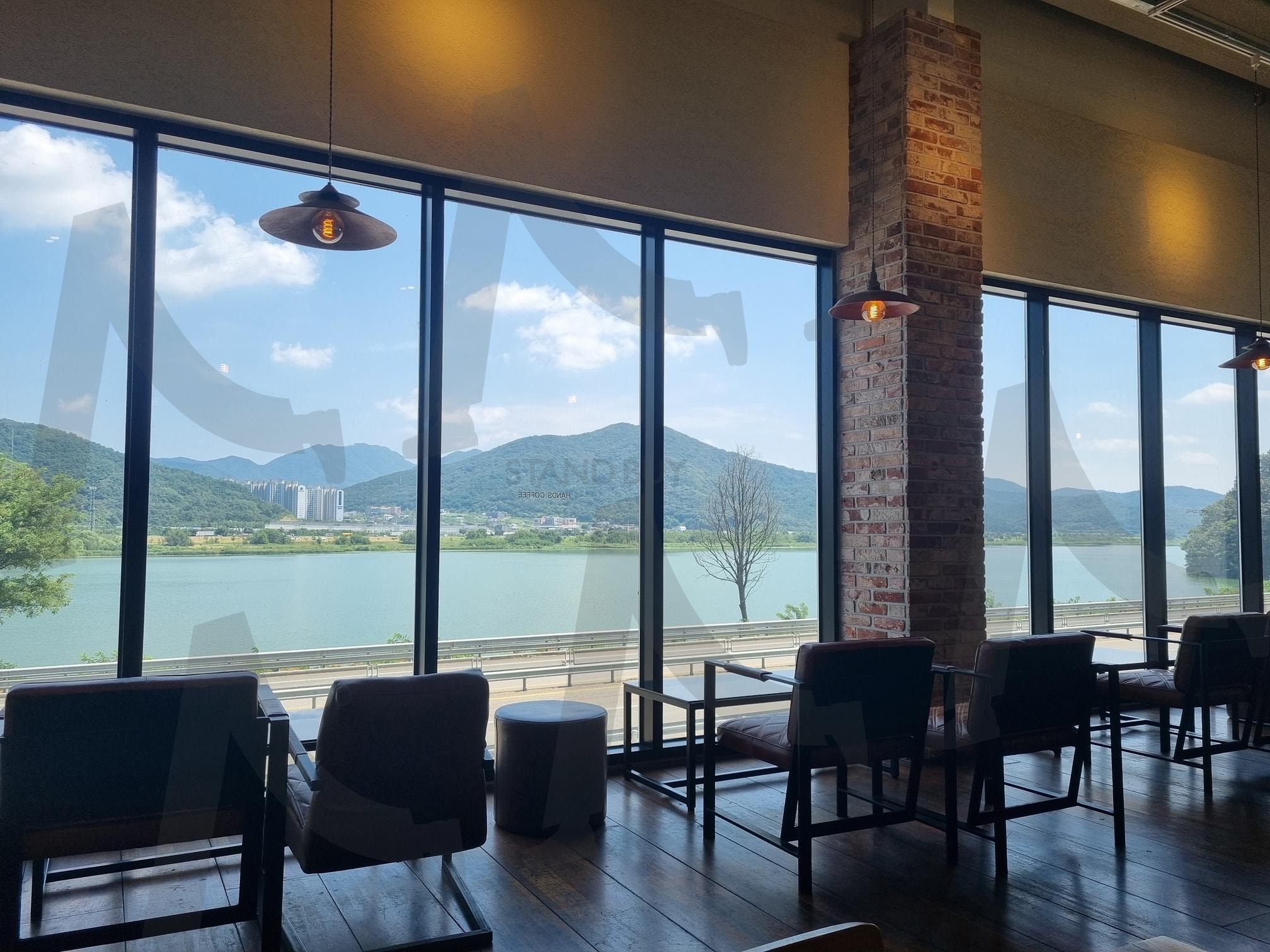 레이크뷰 카페 lakeview coffee shop | 카페, 핫플레이스, 분조카, 레이크뷰, 뷰맛집, 카페추천, 풍경맛집, 예카 | 스탠바이 STANDBUY 디지털 콘텐츠