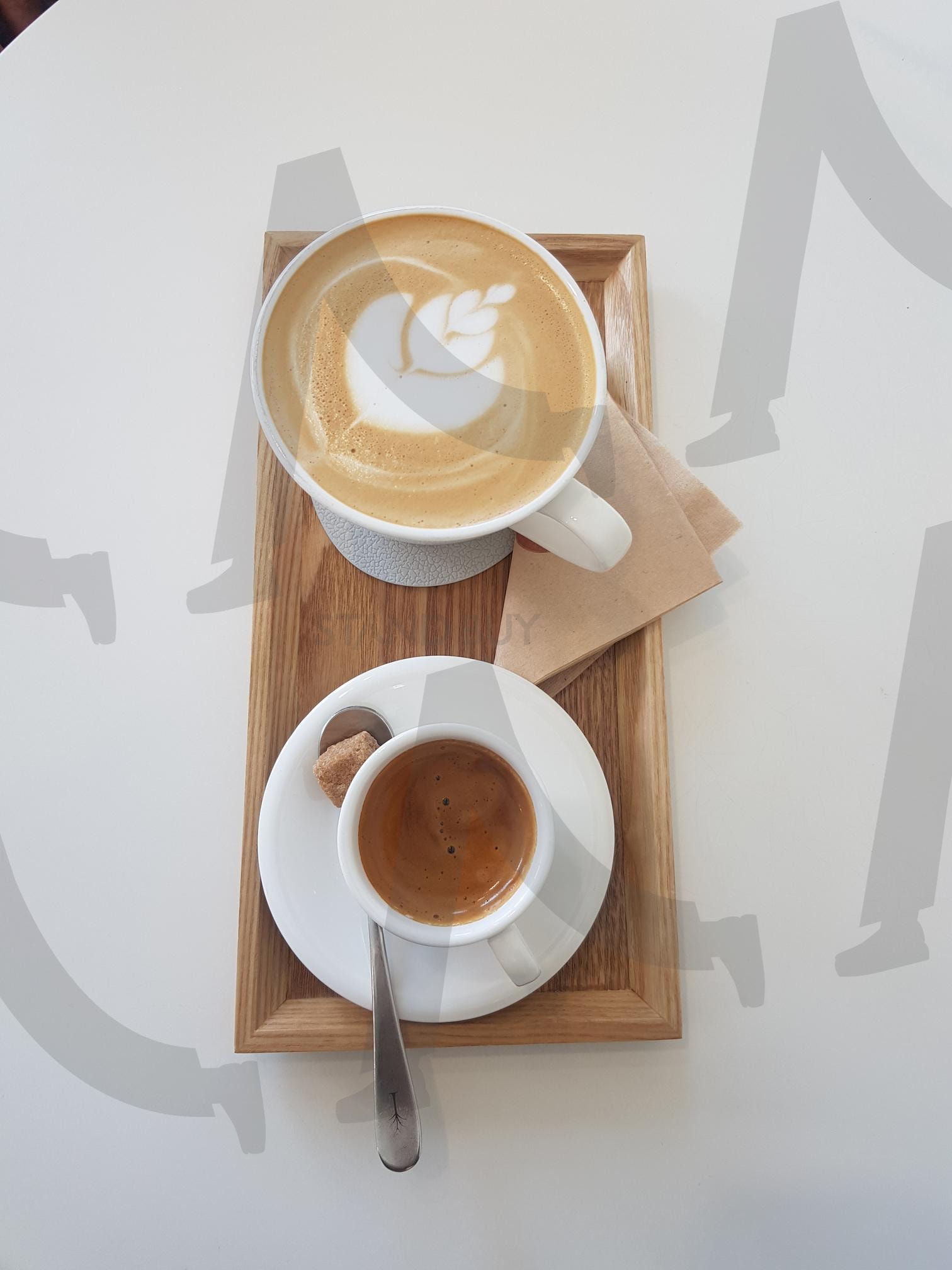 카페라떼 와 에스프레소 | 커피, 카페, 카페라떼, 에스프레소, 커피한잔, 여유로움, 행복, 점심시간, 친구 | 스탠바이 STANDBUY 디지털 콘텐츠