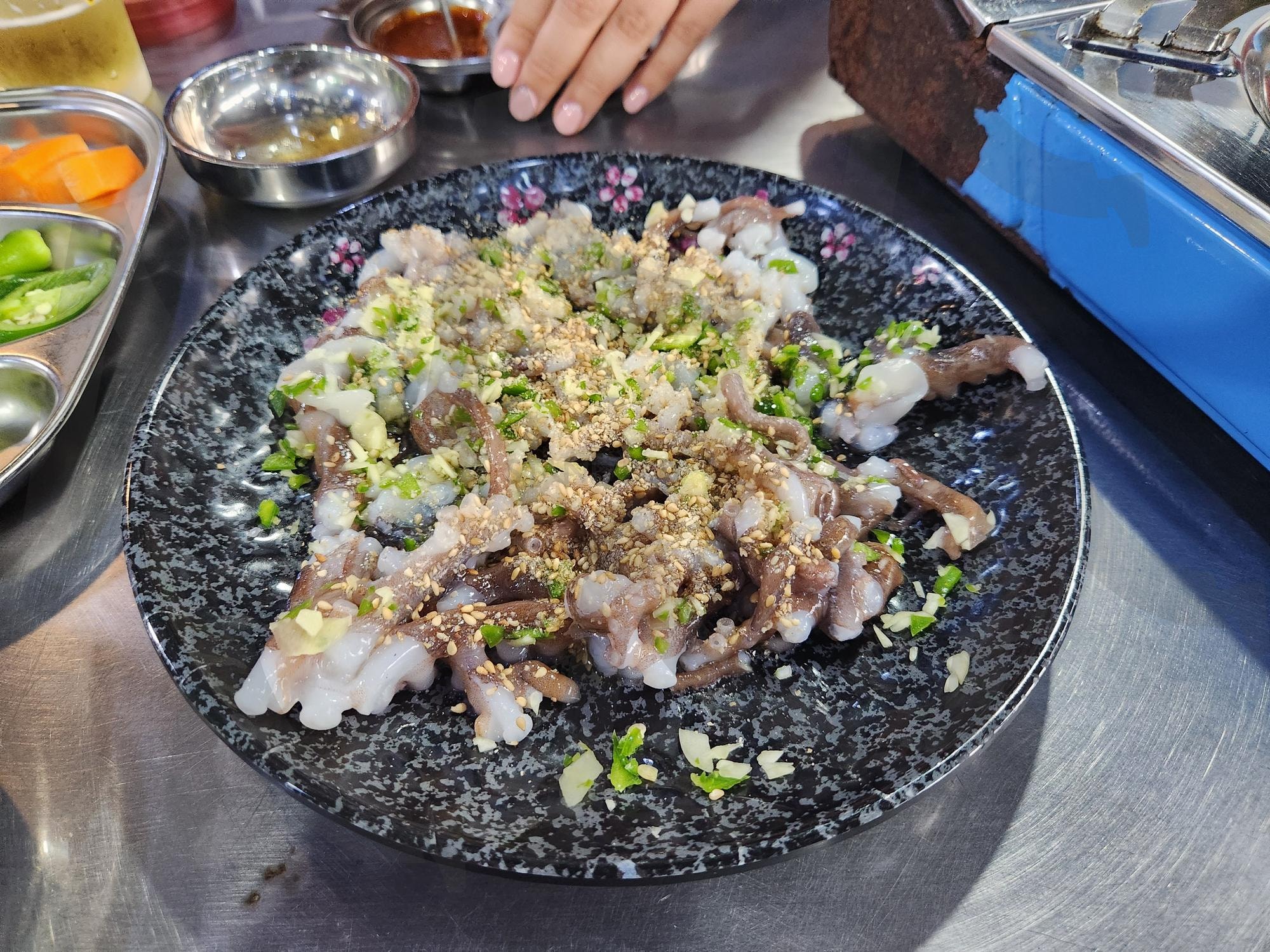 산낙지탕탕이 | 낙지, 낙지탕탕이, 산낙지, 군자맛집, 산낙지탕탕이 | 스탠바이 STANDBUY 디지털 콘텐츠