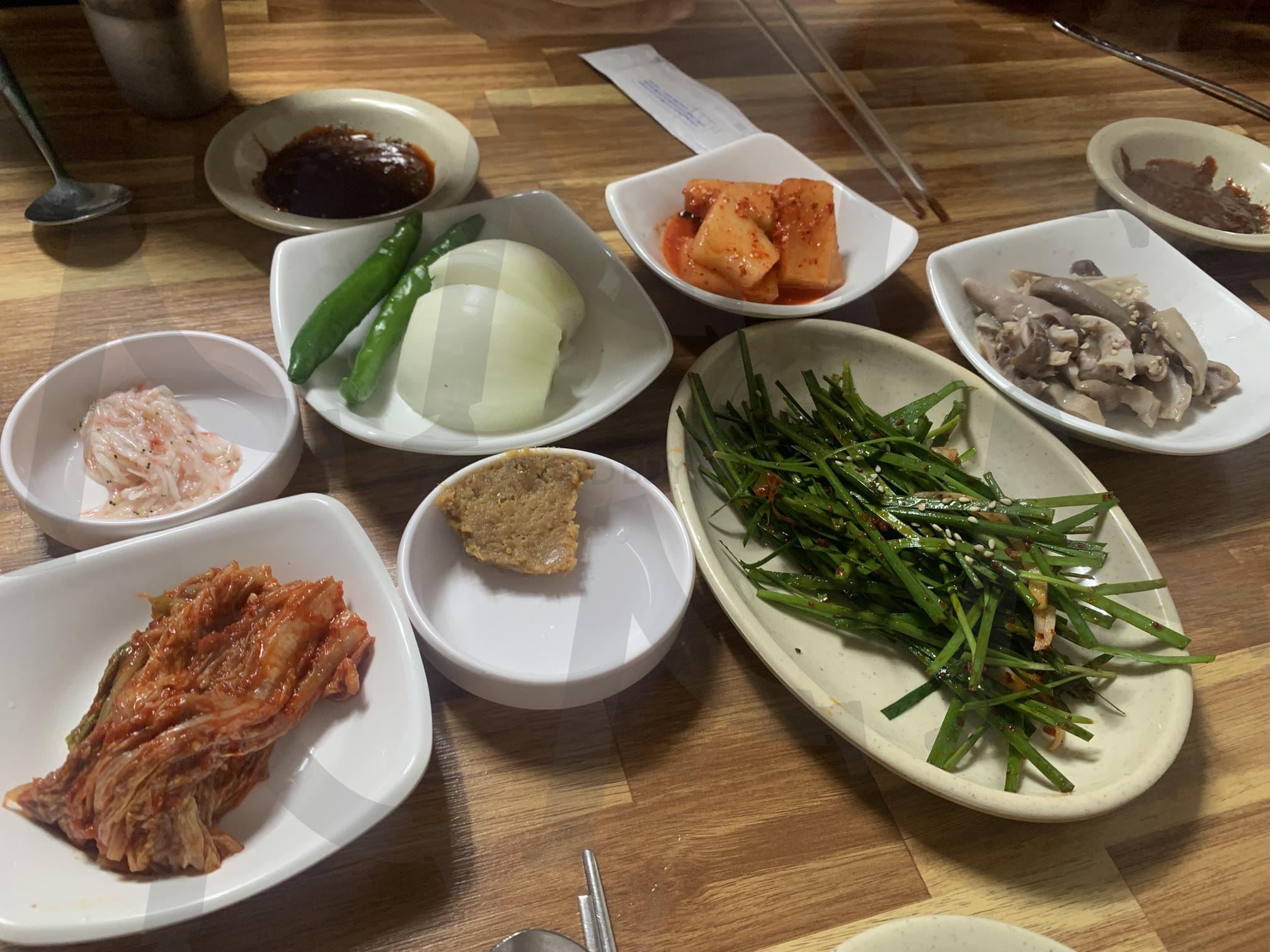 한국 서민음식: 국밥 밑반찬 | 국밥, 전라도국밥, 모듬국밥, 한국음식, 한국서민음싣, 서민음식 | 스탠바이 STANDBUY 디지털 콘텐츠