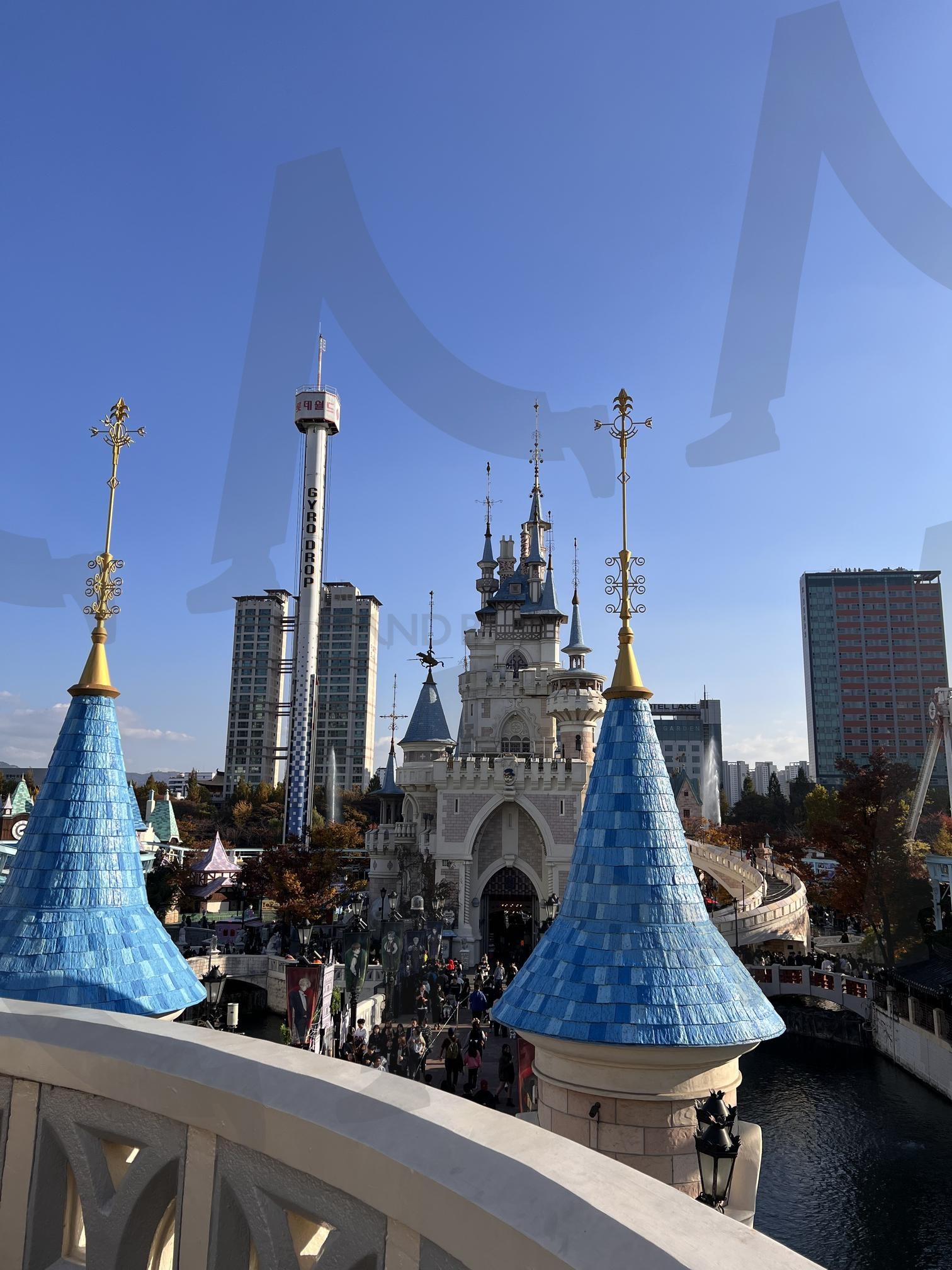 Lotte world 롯데월드 | lotte world, 롯데월드, 롯데월드어드벤처, 서울놀이공원, sightseeing in Seoul | 스탠바이 STANDBUY 디지털 콘텐츠