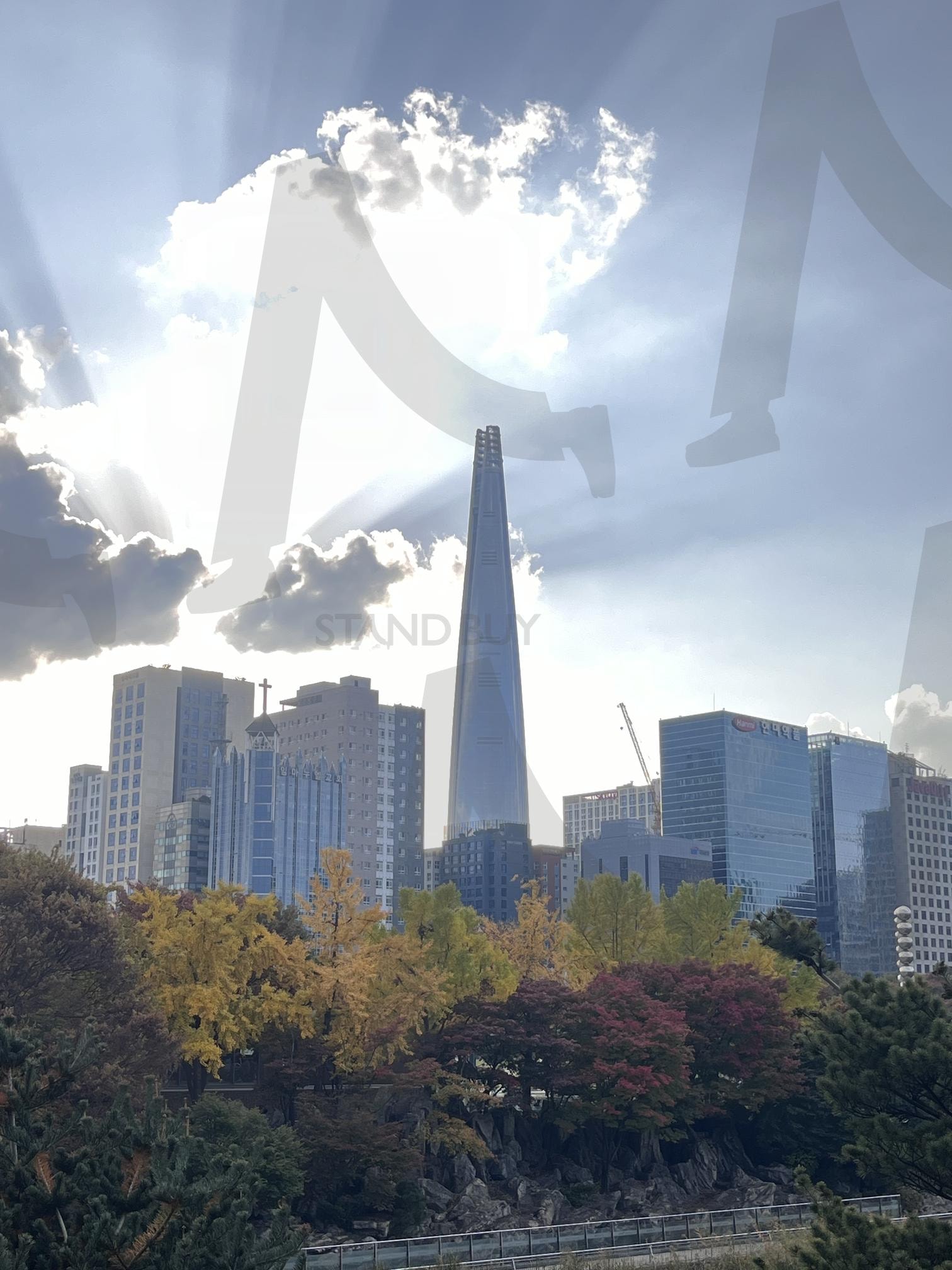 제2롯데월드타워(LOTTE WORLD TOWER) | 제2 롯데월드타워, 올림픽공원, 가을풍경, 코리아 가을단풍, 서울 가을풍경, 롯데타워 | 스탠바이 STANDBUY 디지털 콘텐츠