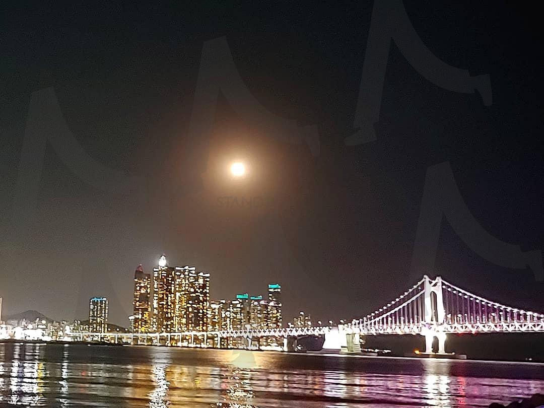 광안대교 | 야간촬영, 광안대교, 광안리, 바다, 낭만, 불빛 | 스탠바이 STANDBUY 디지털 콘텐츠