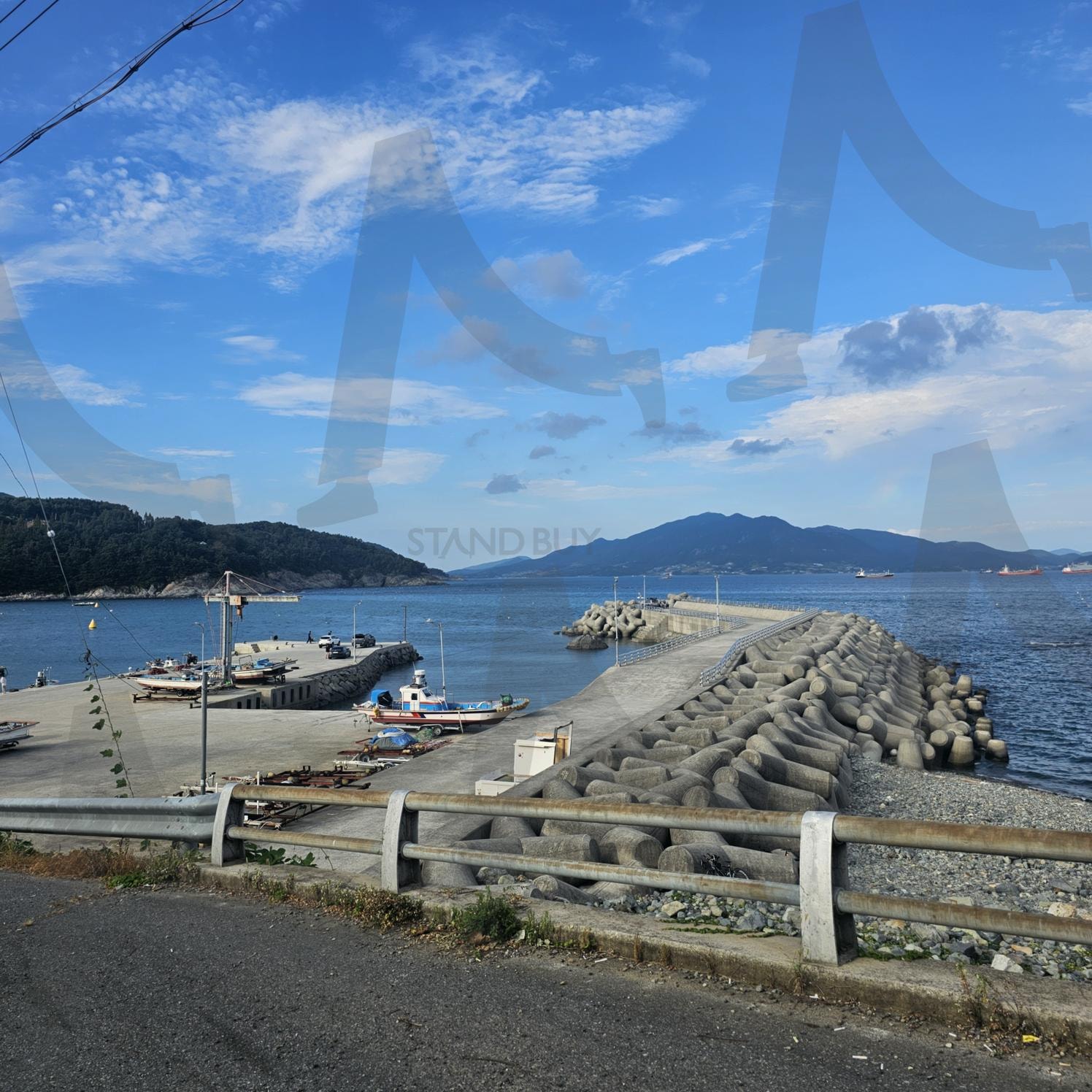 만성리검은모래해변, 만성리 방파제 manseongli black sand beach, manseongli breakwater | 여수, Yeosu, korea, sea, black sand, manseongli, breakwater, 만성리, 만성리검은모래해변, vacation | 스탠바이 STANDBUY 디지털 콘텐츠