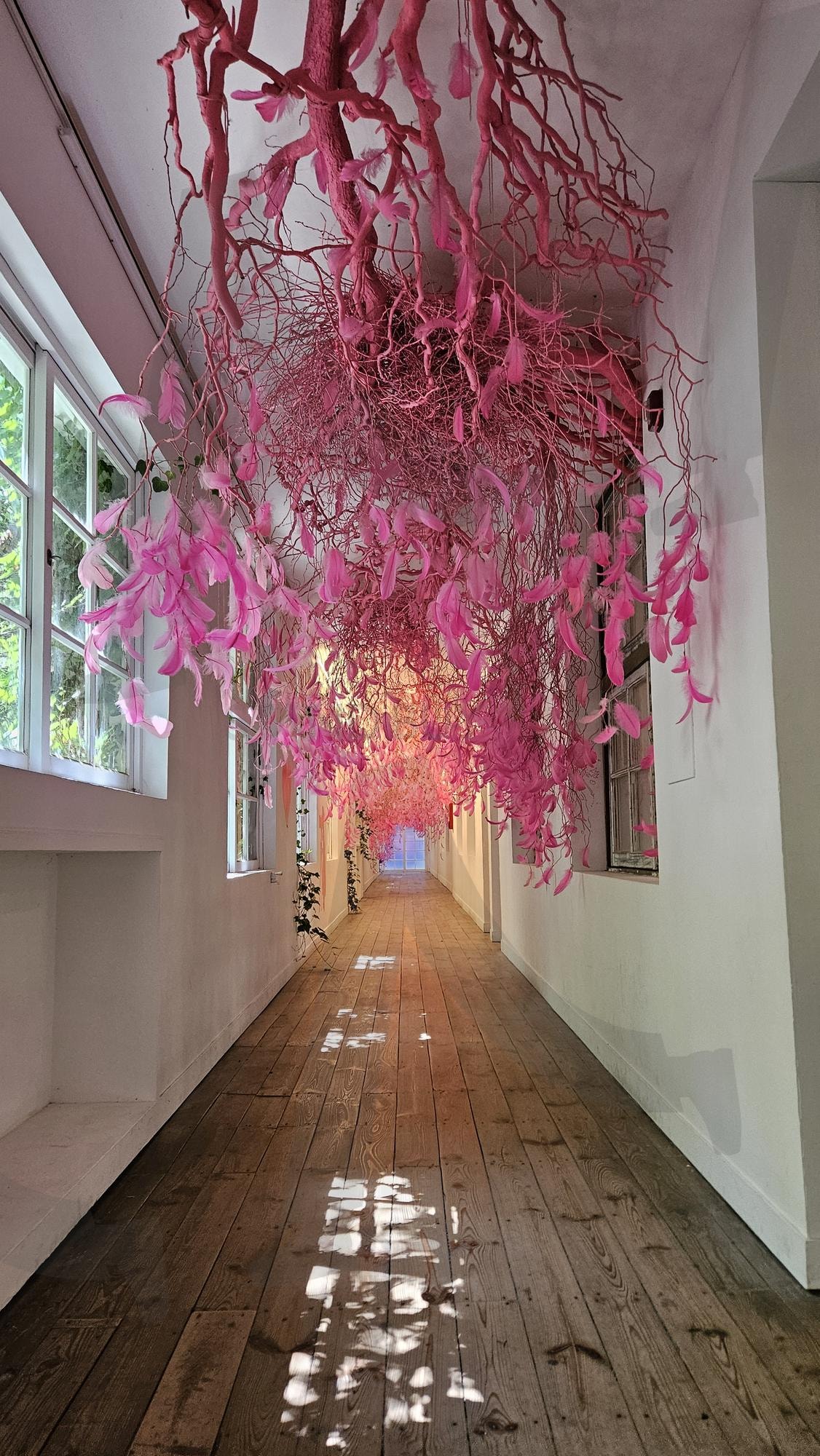 당진 아미미술관_내부 복도 | 당진, 당진여행, 당진 아미미술관, 아미미술관, 당진 데이트코스 | 스탠바이 STANDBUY 디지털 콘텐츠