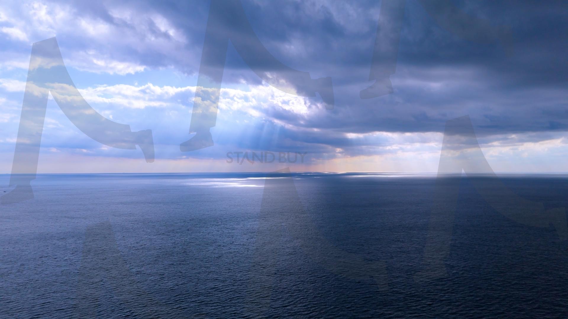 제주도 안덕면 사계리 송악산의 아름다운 바다 풍경을 드론으로 촬영한 영상.겨울 해질녘 초록색 힐링되는 파도가 넘실거리는 대자연의 모습. 해안도로를 따라 산책하는 풍경 | 제주도, 여행, 힐링, 감성, 송악산, 풍경, 배경, 초록, 겨울 | 스탠바이 STANDBUY 디지털 콘텐츠