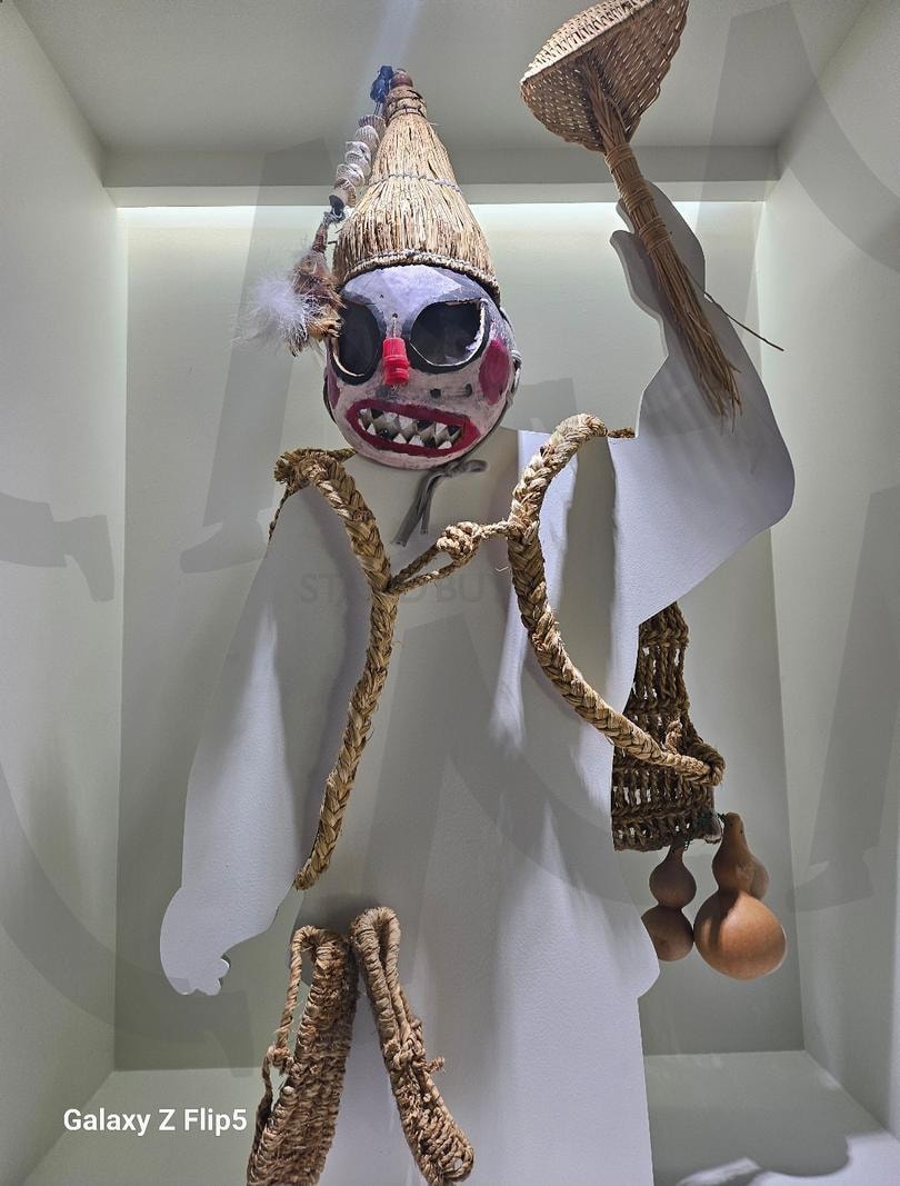 구례잔수농악 조리중 의상 | 구례잔수농악, 조리중 의상, 1980년대, 구례잔수, 농악보존회, 집안의 액을 바랑에 담고, 조리에 복을, 긁어주는, 조리중이 착용하는 의상 | 스탠바이 STANDBUY 디지털 콘텐츠