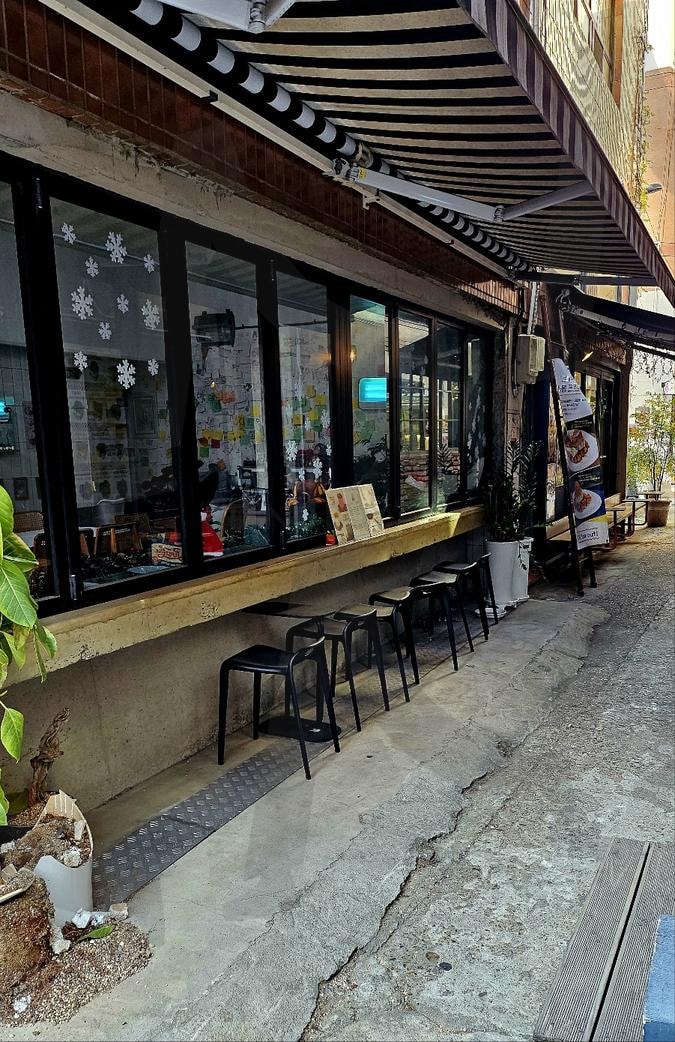 전포 공구길 골목길 | 부산, 전포, 전포공구길, 카페, 골목길, 카페거리 | 스탠바이 STANDBUY 디지털 콘텐츠