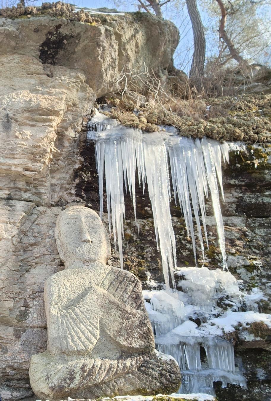 전남 운주사 돌부처 The Stone Buddha of Unjusa Temple, South Jeolla Province | 전남 운주사 돌부처 The Stone Buddha of Unjusa Temple, South Jeolla Province, 전남 운주사 돌부처, 운주사 부처상, 운주사 벽 부처 | 스탠바이 STANDBUY 디지털 콘텐츠