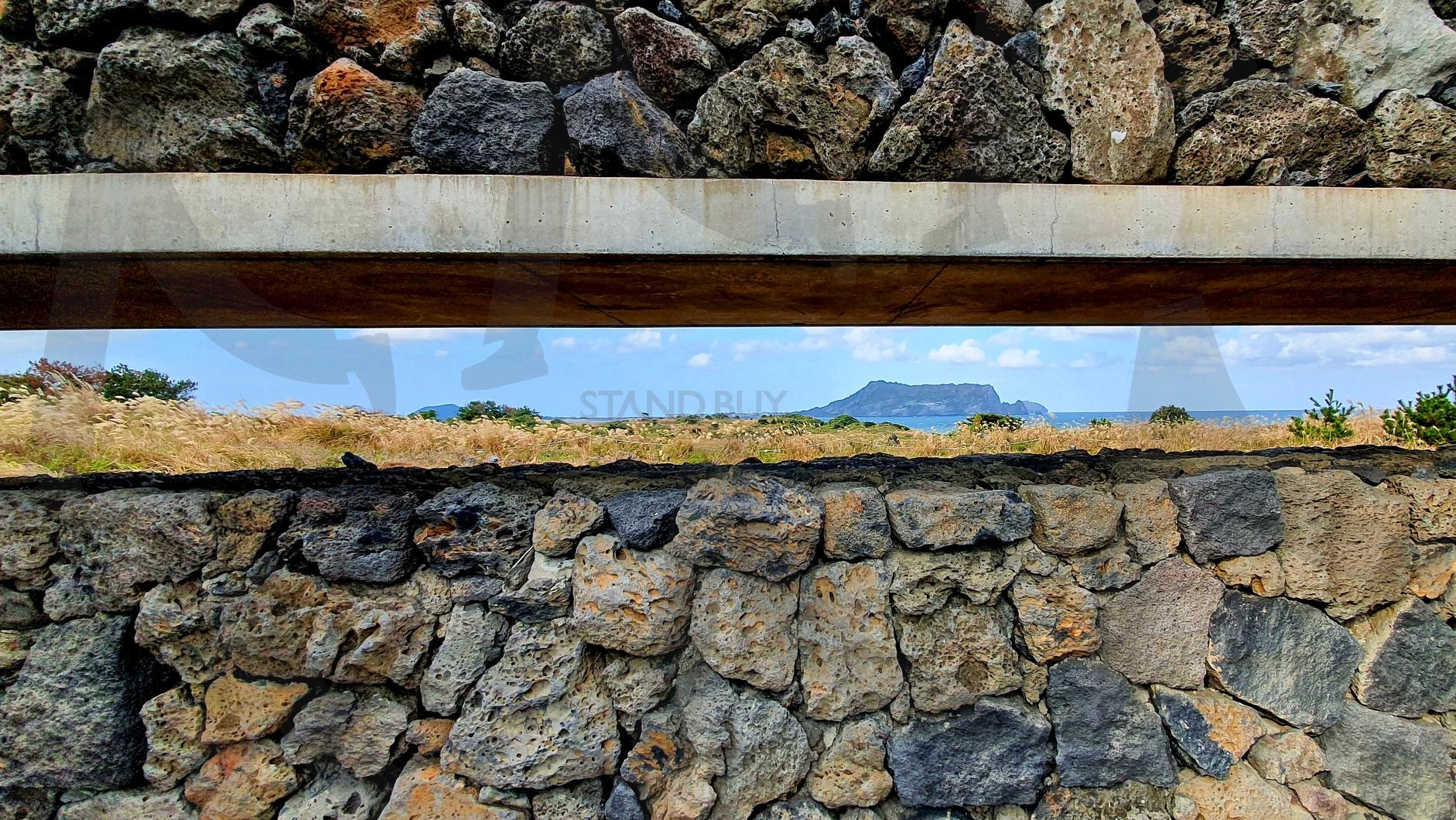 제주도, 섭지코지, 휘닉스 아일랜드, 유민 아르누보 미술관, 유민 미술관 | 대한민국, 제주도, 섭지코지, 휘닉스 아일랜드, 유민 아르누보 미술관, 유민 미술관, 안도 다다오, 현대건축, 건축물, 성산일출봉 | 스탠바이 STANDBUY 디지털 콘텐츠