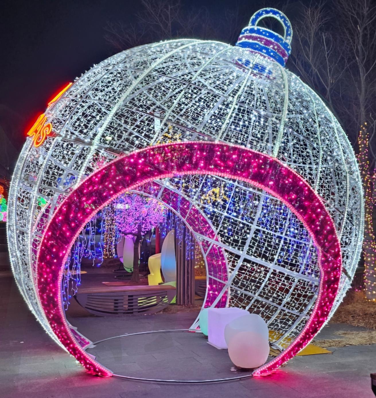 전주 오거리 크리스마스 야경명소 | 오거리, 객리단길, 전주, 야경명소, 포토존가득, 핫플레이스, 신기, 아름답고, 놀리워요 | 스탠바이 STANDBUY 디지털 콘텐츠