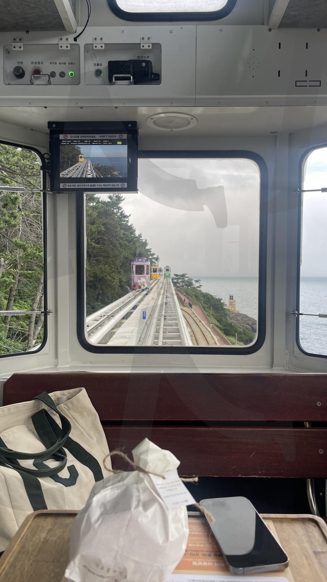 해운대 캡슐열차 | 부산 해운대, 부산 미포, 해운대, 미포, 캡슐열차, 캡슐, 해변열차, 열차 | 스탠바이 STANDBUY 디지털 콘텐츠