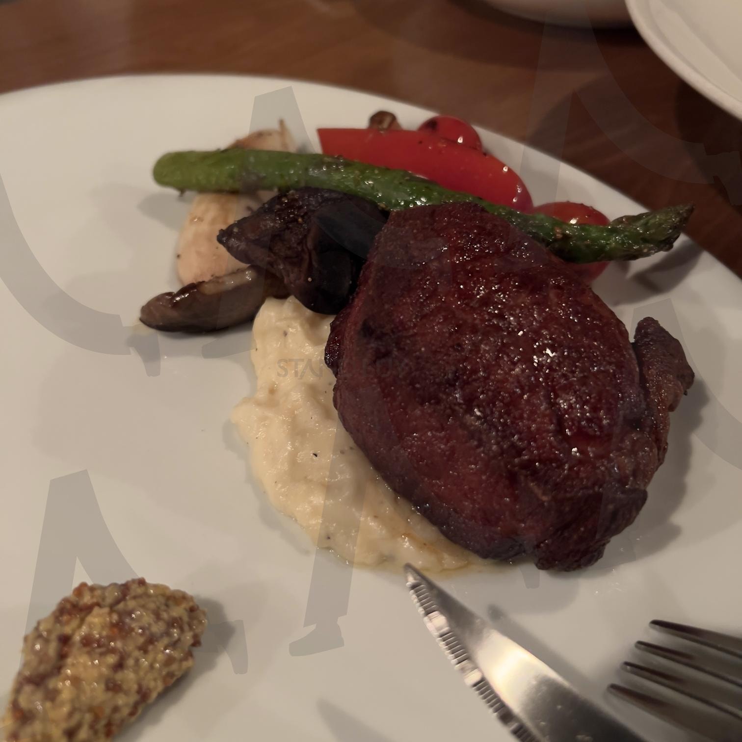 스테이크 | 음식, 고기, 스테이크, 레스토랑, 가니쉬, 식당 | 스탠바이 STANDBUY 디지털 콘텐츠