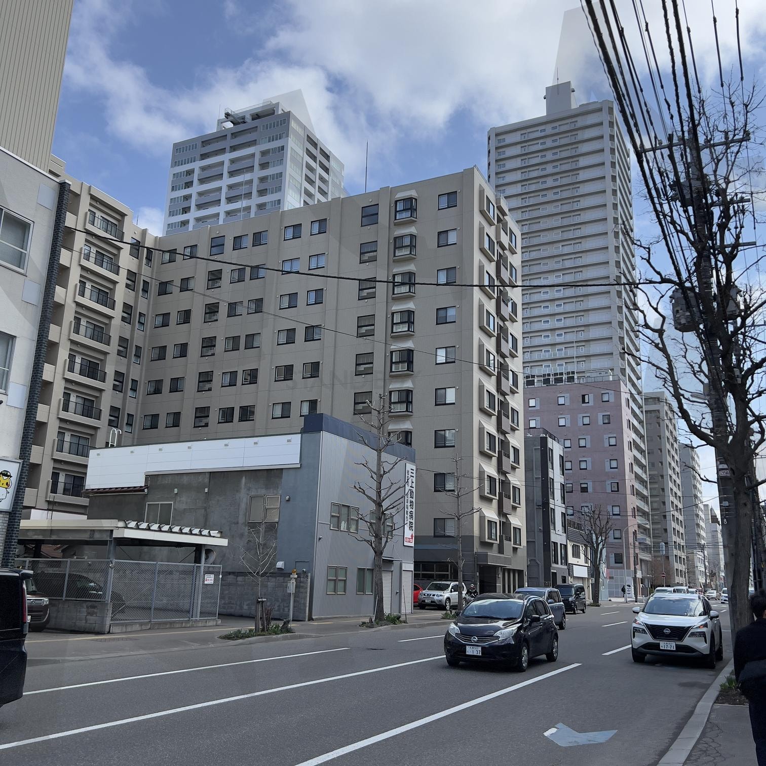 건물 | 풍경, 건물, 하늘, 구름, 도로, 일상 | 스탠바이 STANDBUY 디지털 콘텐츠