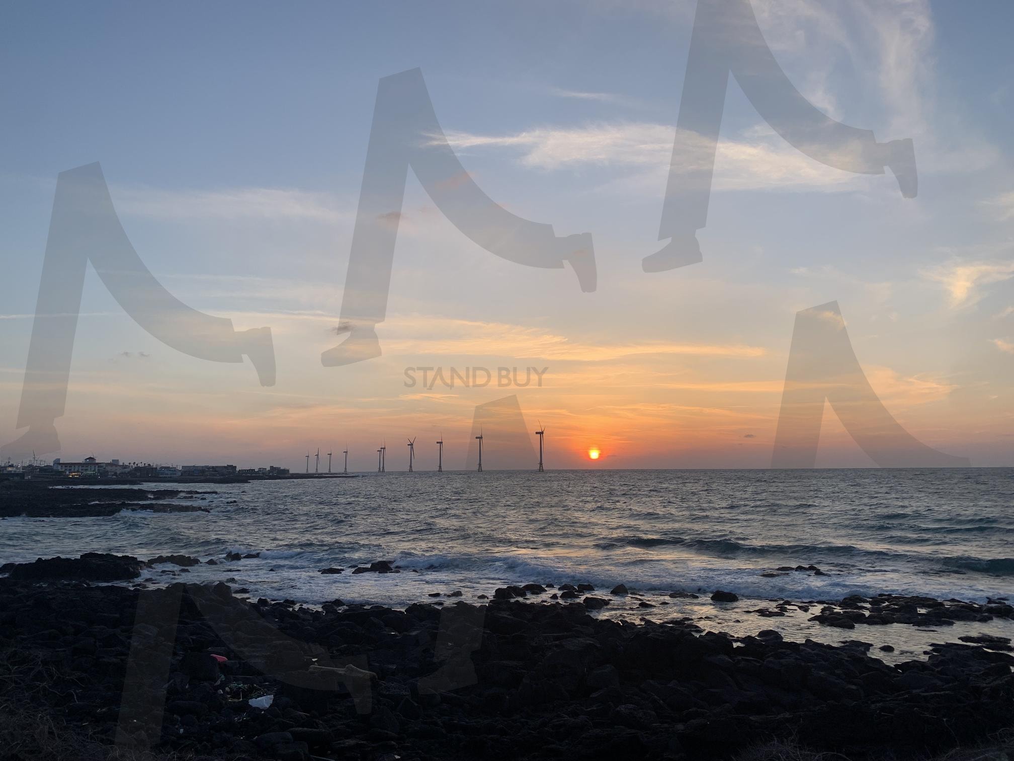 제주도 일몰(신창풍차해안) / Jeju Island Sunset (Sinchang Windmill Coastal Road) | 제주도, jeju, 신창풍차해안, jeju island, 일몰, 한경면, 풍력발전, 노을, sunset, West Coast | 스탠바이 STANDBUY 디지털 콘텐츠