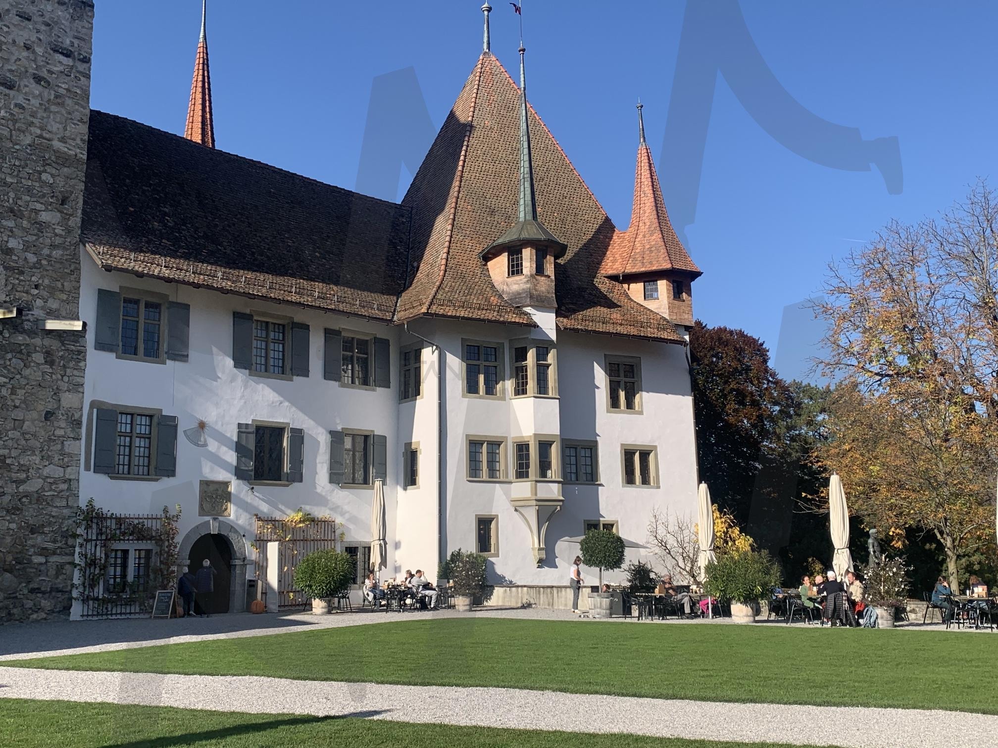 스위스 슈피츠성 | 스위스, 슈피츠, 스위스여행, 유럽여행, 맑음, 화창한 | 스탠바이 STANDBUY 디지털 콘텐츠