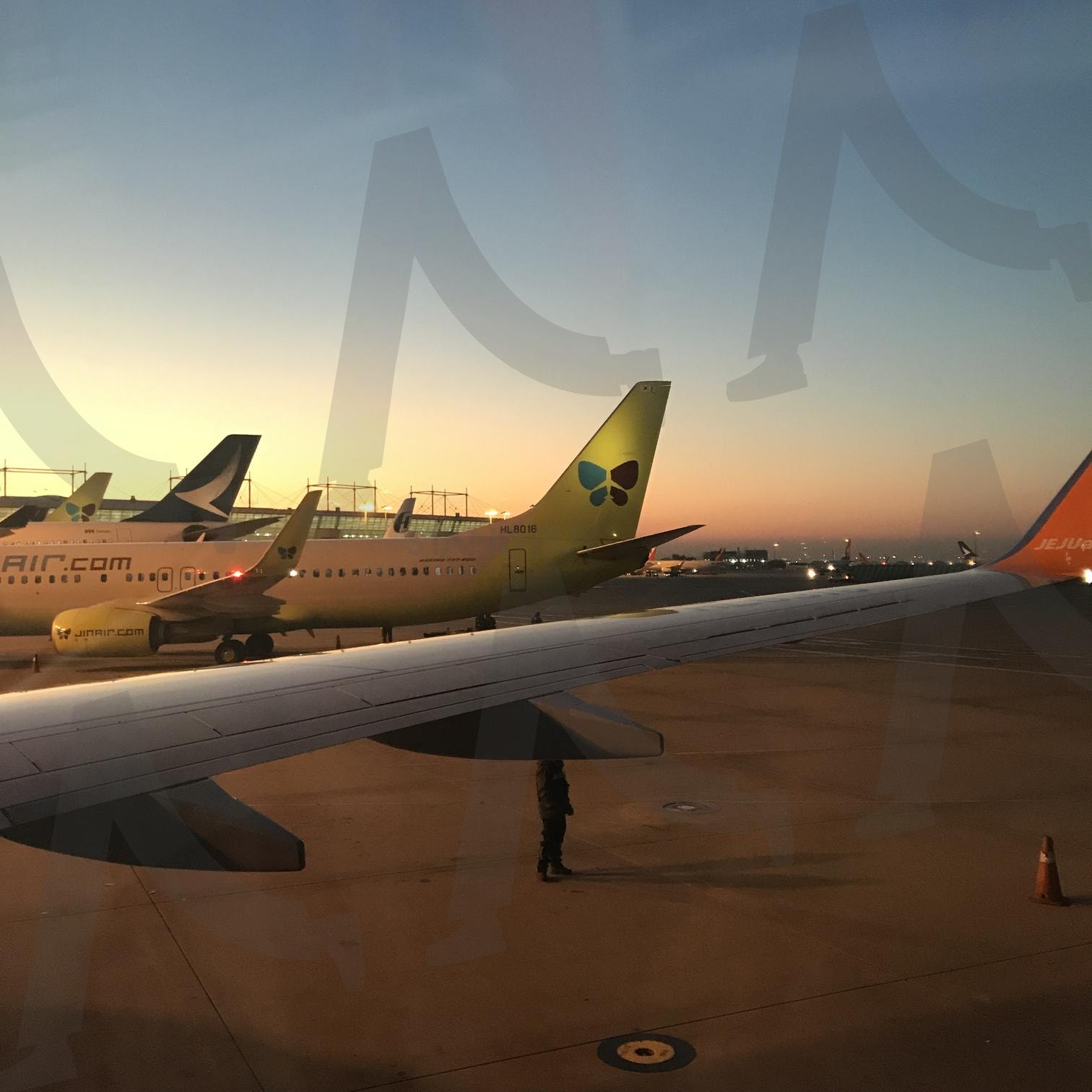 새벽 인천공항 비행기 | 인천공항, 비행기, 항공, 여행, 여객기 | 스탠바이 STANDBUY 디지털 콘텐츠