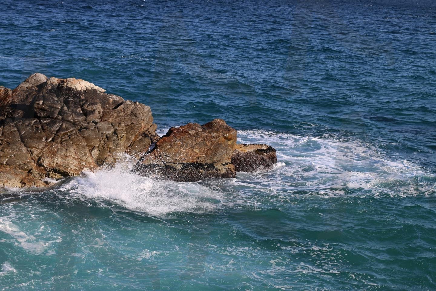 바다 파도 바위 | 바다, 파도, 겨울바다, 자연, 풍경, 속초 | 스탠바이 STANDBUY 디지털 콘텐츠