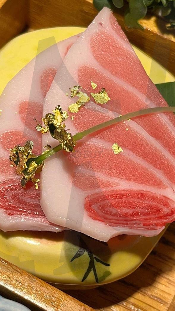 사진찍을 때 치즈말고 "참~치"라고 해볼까 | 참치, 오마카세, 금, 음식사진, 풍경, 데이트, 초밥, 해산물, 고기, 소고기, 분홍색, 맛있는 | 스탠바이 STANDBUY 디지털 콘텐츠