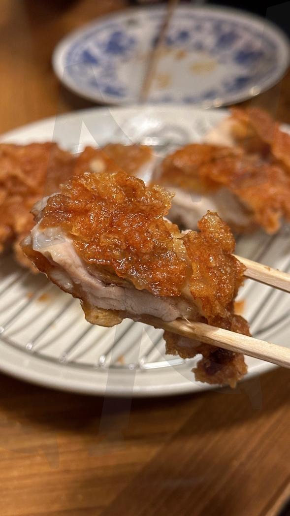 치킨 가라아게 한 점 | 치킨가라아게, 요리, 감성요리, 추억, 쿠킹클레스, 맥주안주, 안주, 여행, 음식, 푸드, 치킨, 닭, 고기, 삿포로, 비에이투어, 접시, 꽃 | 스탠바이 STANDBUY 디지털 콘텐츠