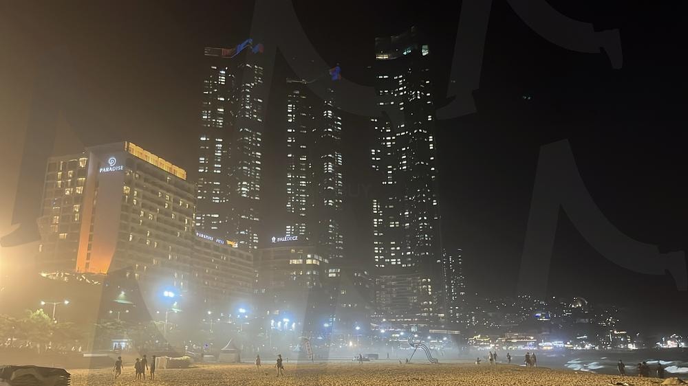 해운대의 신비로운 해무 | 해무, 도시, 고층빌딩, 해운대, 해변 | 스탠바이 STANDBUY 디지털 콘텐츠