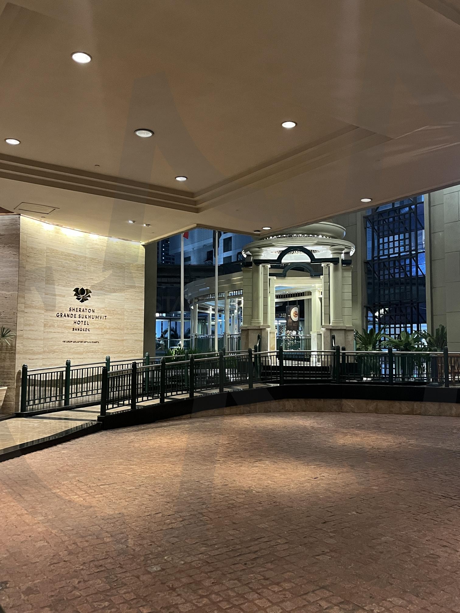 방콕 쉐라톤호텔 스쿰윗 입구 sheraton grande sukhumvit bangkok | 방콕쉐라톤, 쉐라톤입구, 쉐라톤 스쿰윗, 쉐라톤 스쿰윗 입구, sheraton grande sukhumvit bangkok | 스탠바이 STANDBUY 디지털 콘텐츠