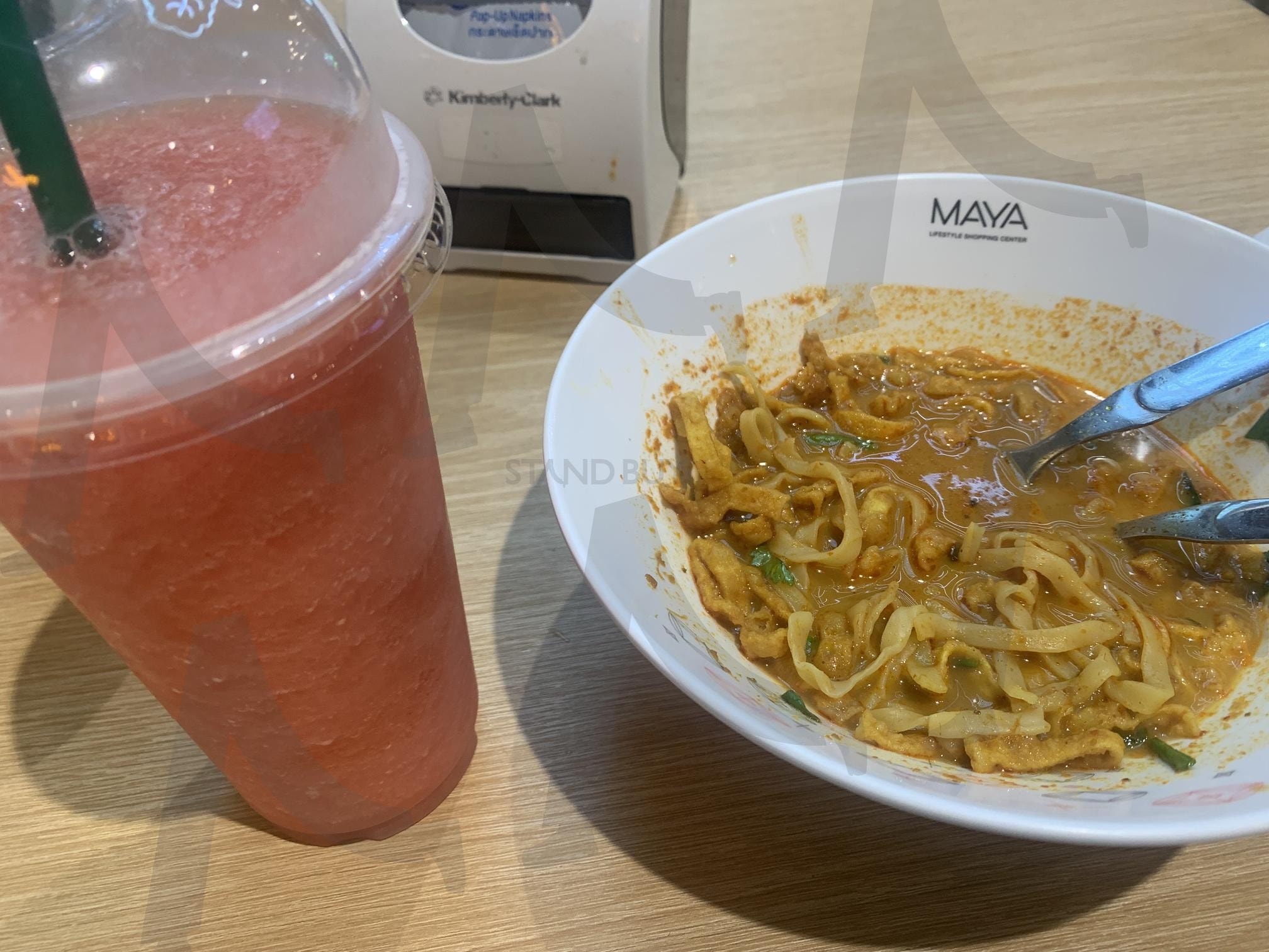 치앙마이 카오소이 대표음식 가격 60바트 | 치앙마이카오소이, 카오소이맛집, 마야쇼핑몰카오소이, 카오소이, 치앙마이대표음싣, 치앙마이대표음식 | 스탠바이 STANDBUY 디지털 콘텐츠