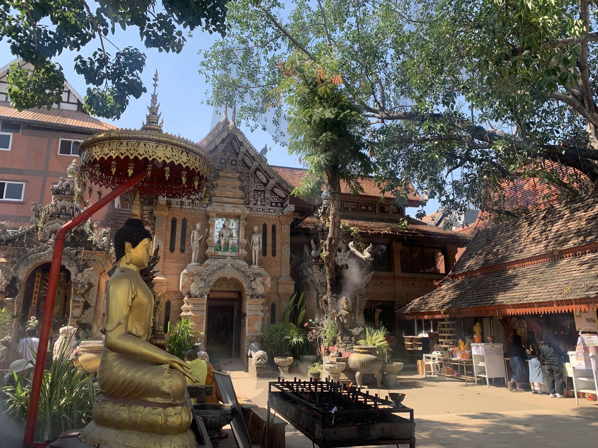 치앙마이 왓록몰리 관광지 | 치앙마이, 치앙마이관광지, 치앙마이왓록몰리, 치앙마이사원, 치앙마이노스게이트 | 스탠바이 STANDBUY 디지털 콘텐츠