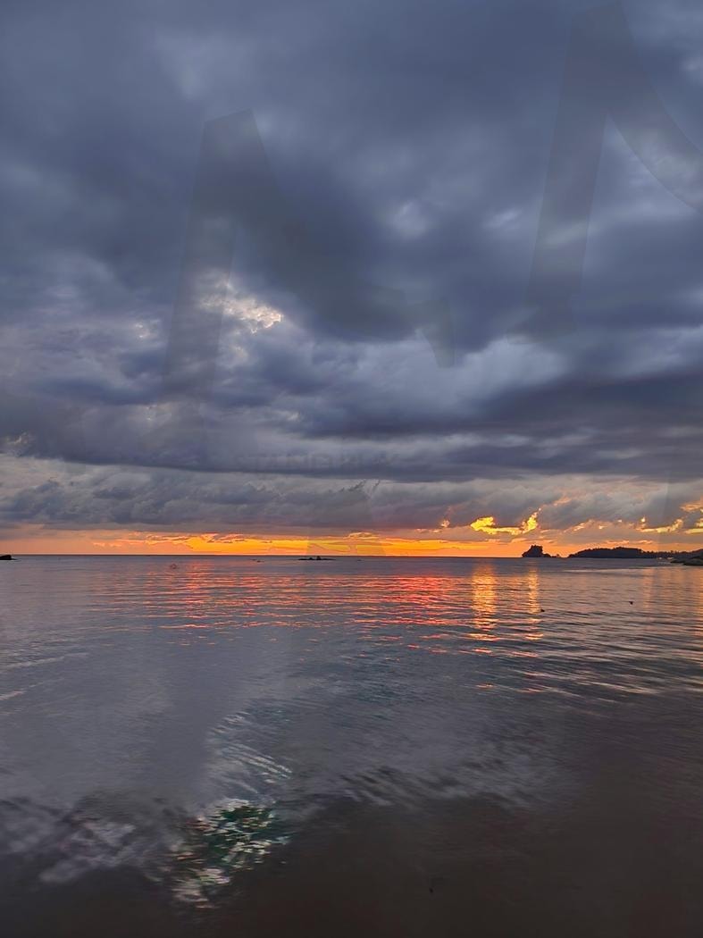 코타키나발루에서 찍은 바다와 노을 | 여행, 해외, 해외여행, 바다, 노을, 먹구름, 자연, 추억, 행복 | 스탠바이 STANDBUY 디지털 콘텐츠
