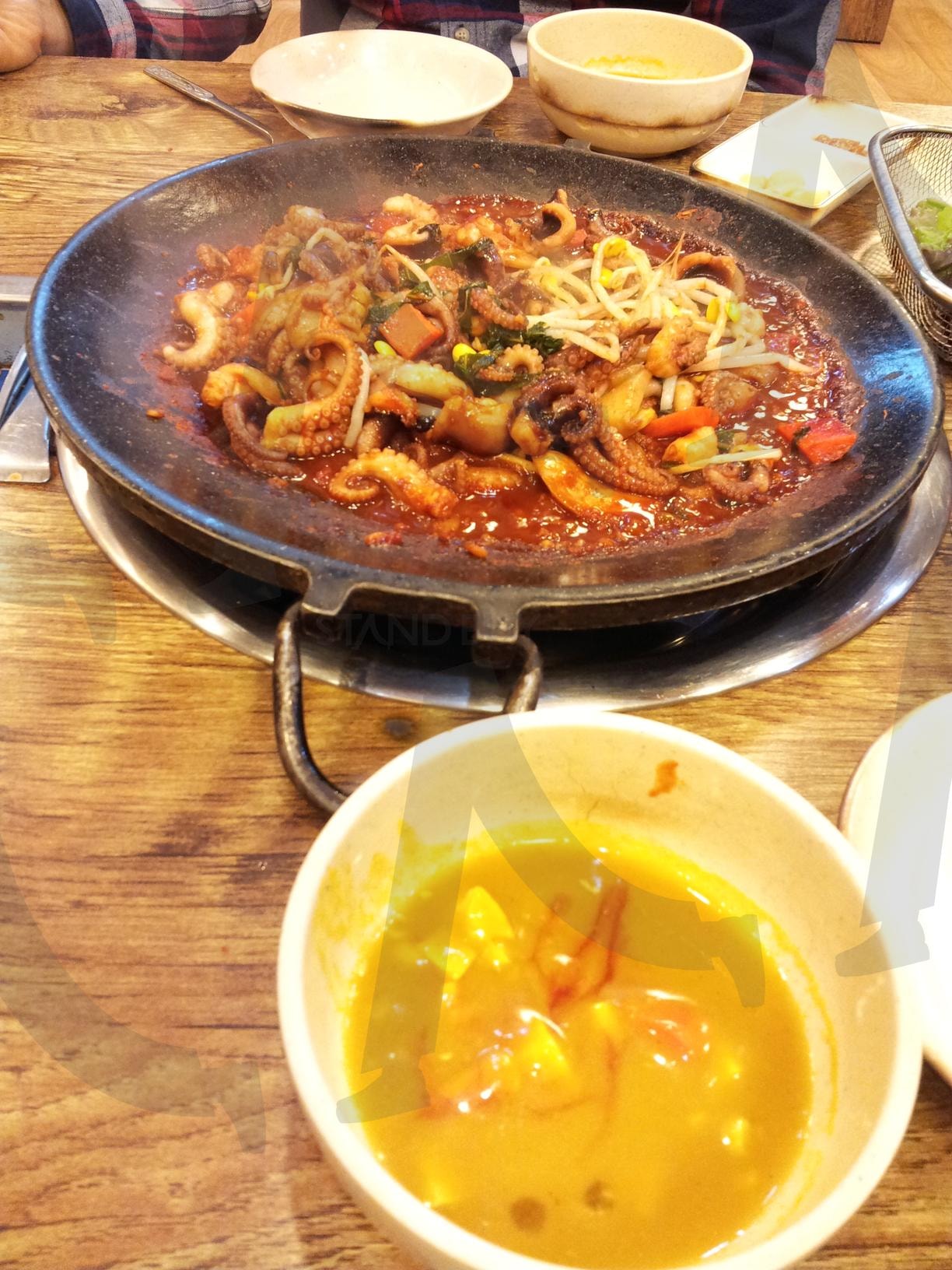 카레 찍어먹는 쭈꾸미볶음 | 카레, 쭈꾸미, 식당, 음식, 맛집, 요리 | 스탠바이 STANDBUY 디지털 콘텐츠