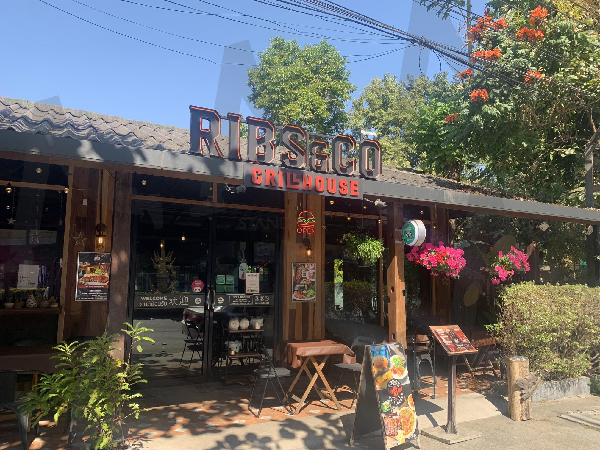 Chiang Rai ribs & co | Chiang Rai, 치앙라이맛집, 립스앤코, 치앙마이bbq, 치앙라이피자 | 스탠바이 STANDBUY 디지털 콘텐츠