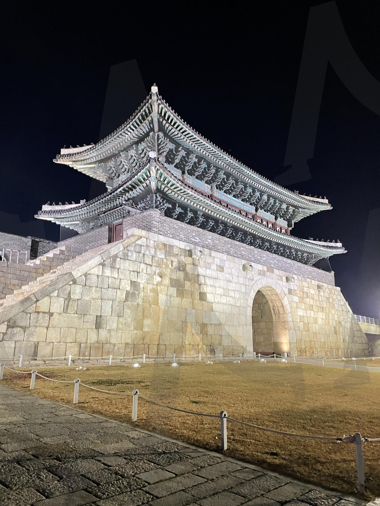 수원 장안문 야경 | 수원, 행궁동, 장안문, 야경, 화성행궁 | 스탠바이 STANDBUY 디지털 콘텐츠