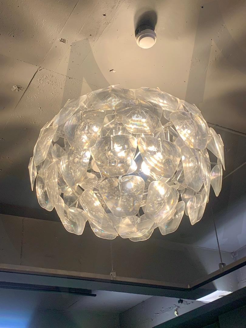 빛의 조화 – 독창적인 조명 | 조명, 디자인, 아름다움, 빛의미학, 빛, 인테리어, 아늑함, 예술작품, 공간디자인, 독창성, 아트, 조화, 모던디자인, 모던, 창의력, light, art, 예술, 따뜻함, 샹들리에 | 스탠바이 STANDBUY 디지털 콘텐츠