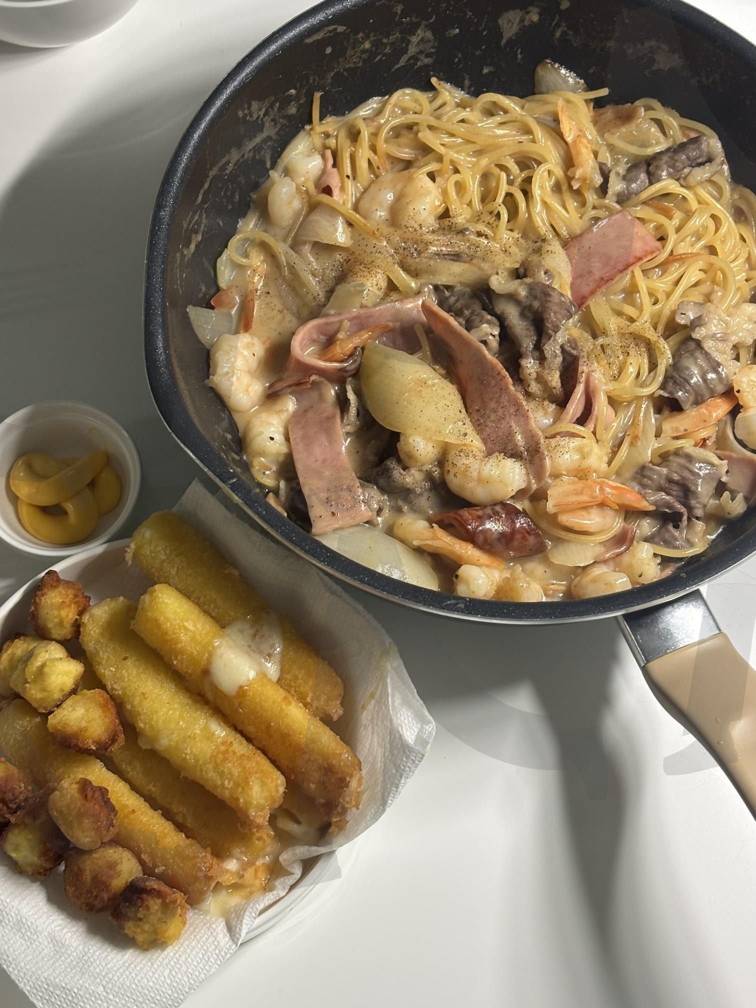 스파게티와 치즈스틱 | 스파게티, 치즈스틱, 집밥레시피, 파스타, 양식 | 스탠바이 STANDBUY 디지털 콘텐츠