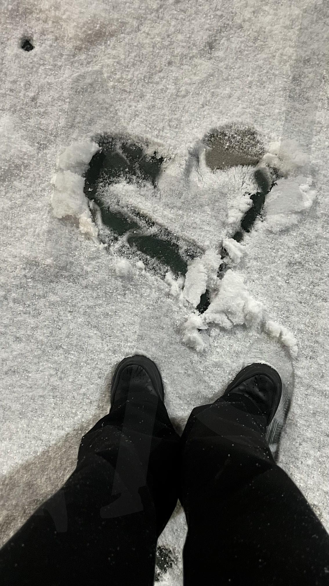 footprint on snow | 눈, 풍경, 감성, 사랑, 분위기 | 스탠바이 STANDBUY 디지털 콘텐츠