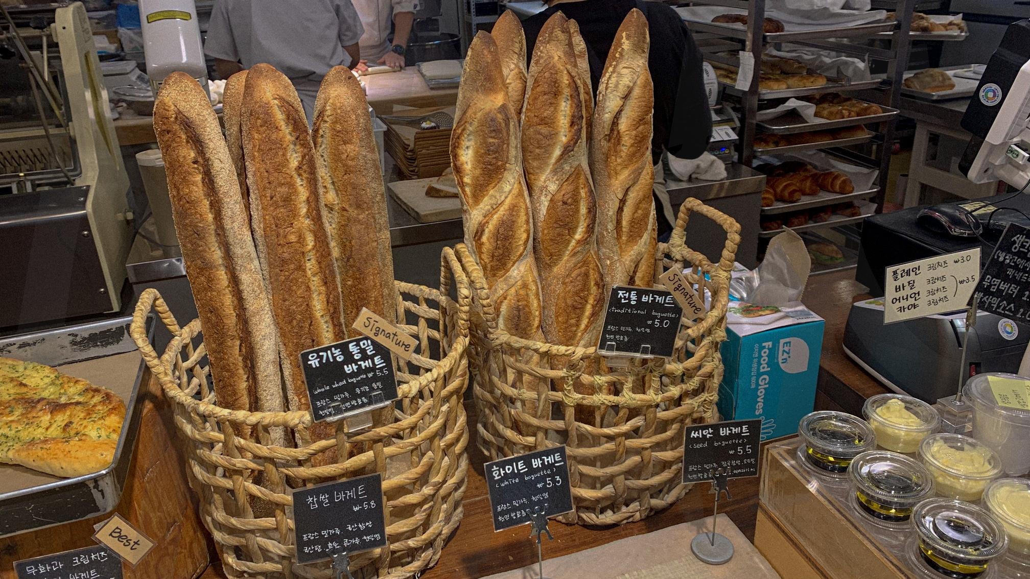 바게뜨 | 바게뜨, 빵, 브레드, 빵집, 브런치 | 스탠바이 STANDBUY 디지털 콘텐츠