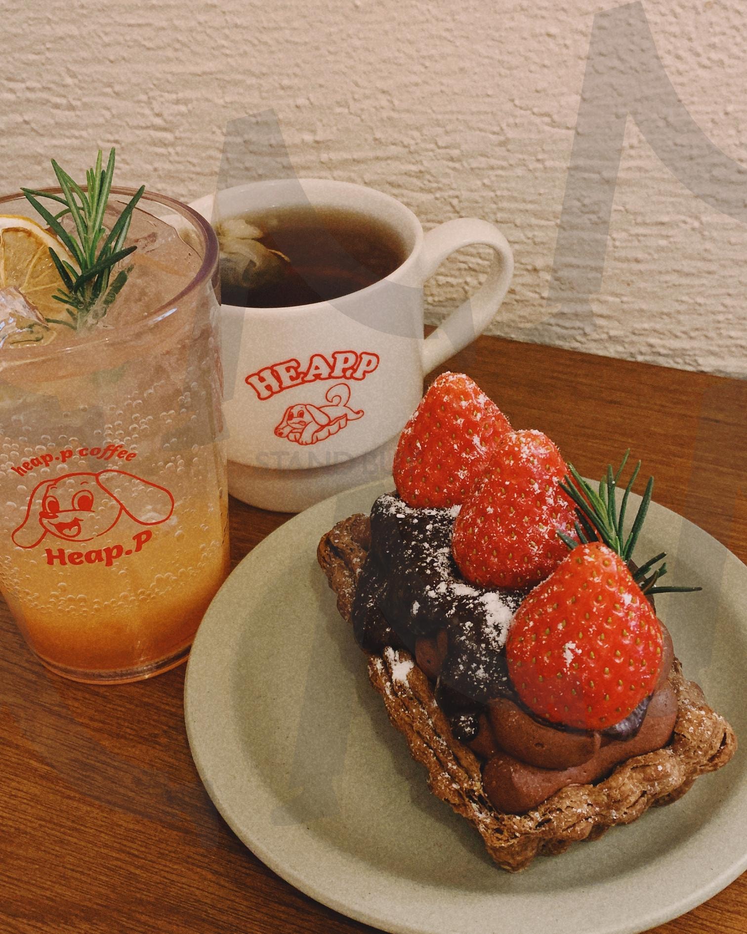 부산 전포 카페의 디저트 | 카페, 전포카페, 부산카페, 한국카페, 아메리카노, 디저트, 파이, 페스츄리, 커피 | 스탠바이 STANDBUY 디지털 콘텐츠