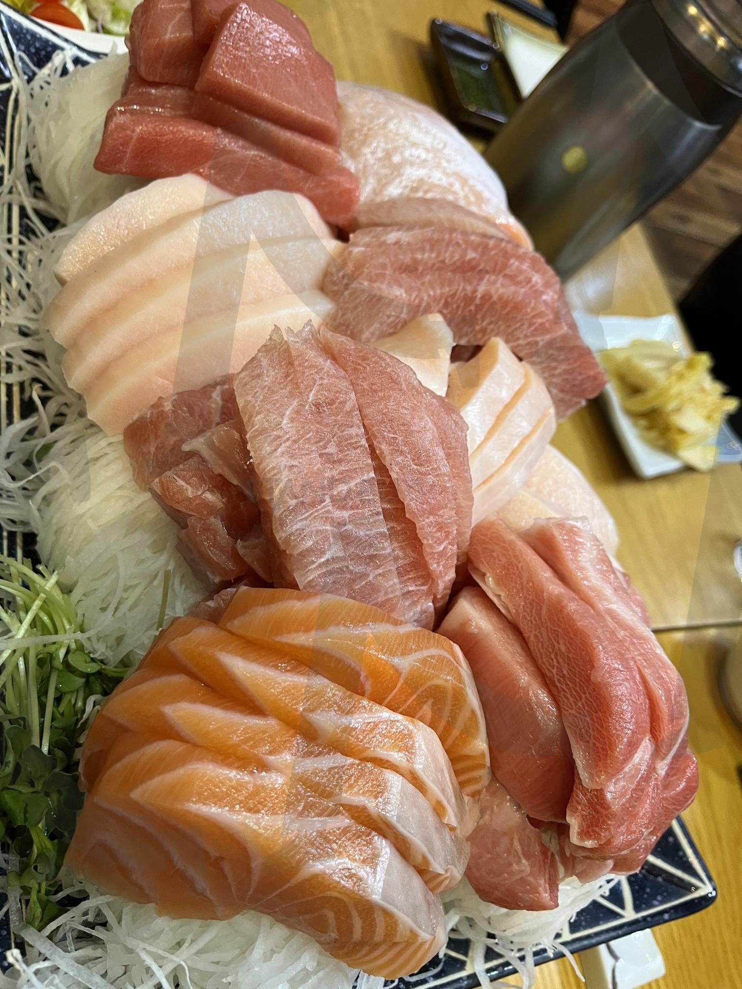 Premium Tuna Assortment •Salmon | food, Japan, korea, 음식, 맛집 | 스탠바이 STANDBUY 디지털 콘텐츠