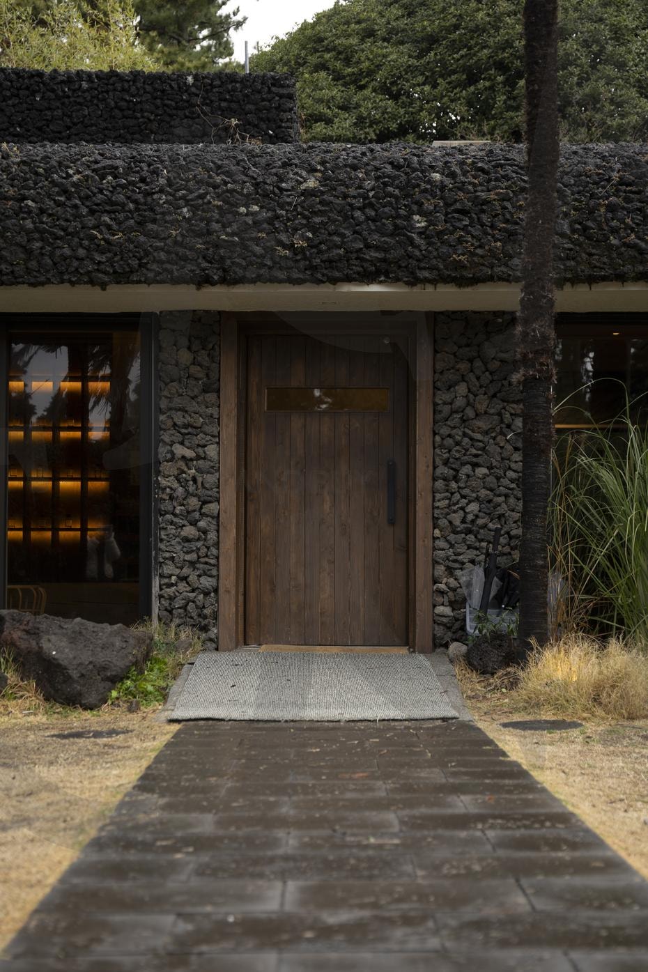 중문별장 | 제주도, 카페, 제주, 중문별장, 문 | 스탠바이 STANDBUY 디지털 콘텐츠