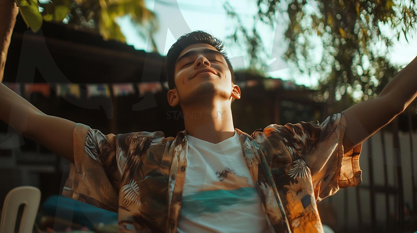 캐주얼한 옷을 입고 편안한 분위기, 솔직한 순간, 자연 채광, 따뜻한 환경, 사실적인 디테일, 미묘한 그림자, 사진, 일광을 입고 생일을 축하하는 젊은 원주민 남자. | 캐주얼한 옷을 입고 편안한 분위기, 솔직한 순간, 자연 채광, 따뜻한 환경, 사실적인 디테일, 미묘한 그림자, 사진, 일광을 입고 생일을 축하하는 젊은 원주민 남자., ai | 스탠바이 STANDBUY 디지털 콘텐츠