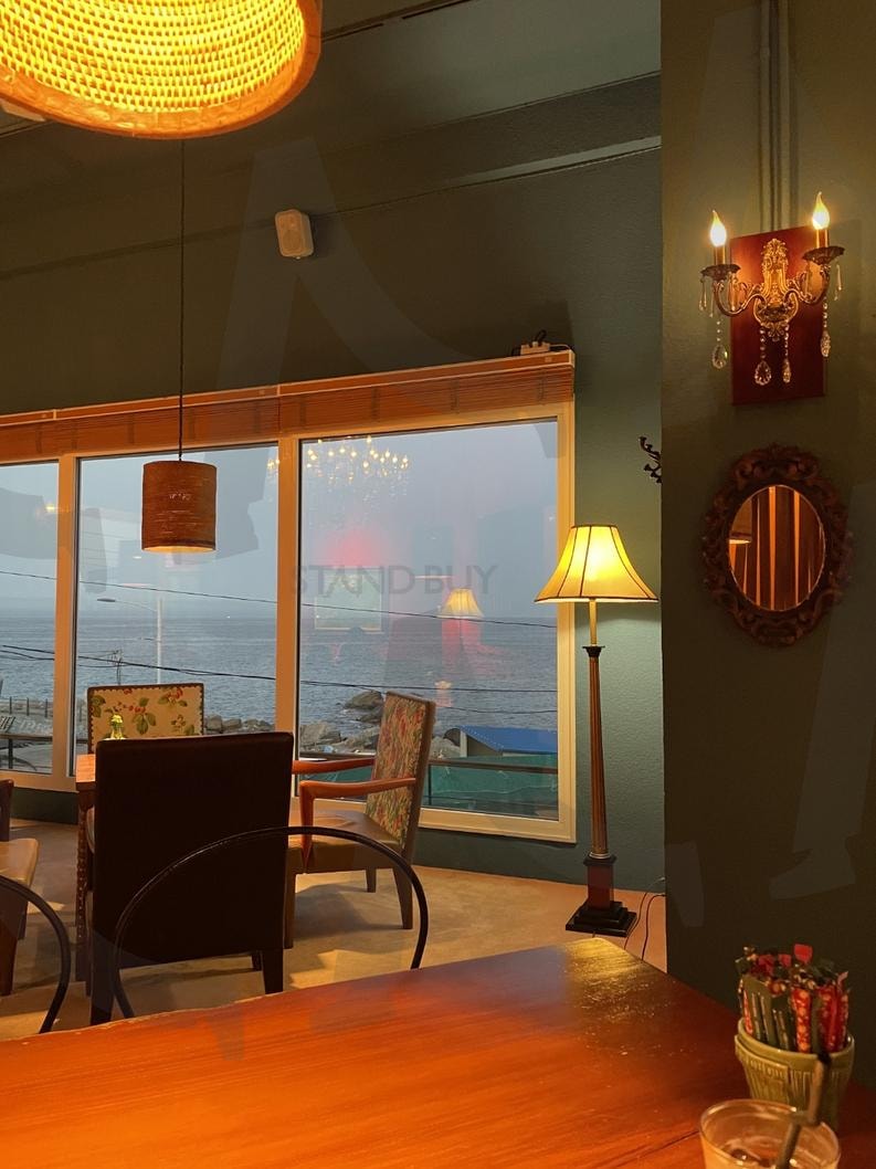 초저녁 카페의 풍경(the scene of an early evening cafe) | 초저녁, 카페, 감성, early evening, Cafe, emotion | 스탠바이 STANDBUY 디지털 콘텐츠